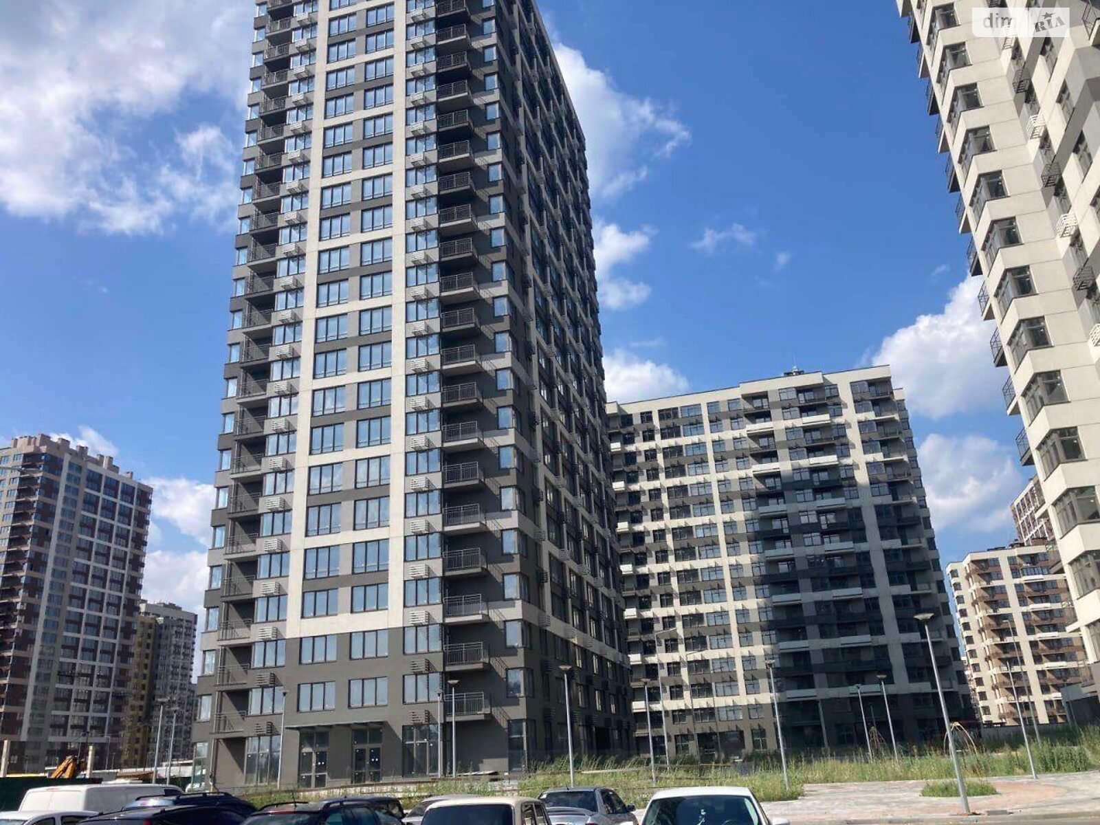 Продажа трехкомнатной квартиры в Киеве, на ул. Александра Олеся 5А, район Виноградарь фото 1 Продажа трехкомнатной квартиры в Киеве, на ул. Александра Олеся 5А, район Виноградарь фото 1