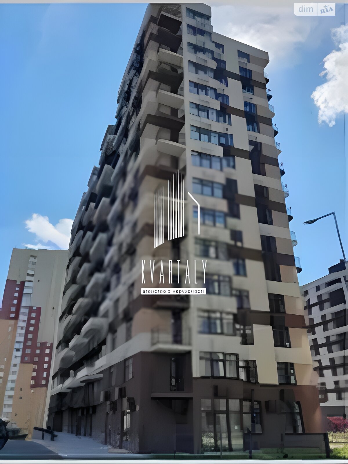 Продаж трикімнатної квартири в Києві, на вул. Олександра Олеся 1, район Виноградар фото 1 Продаж трикімнатної квартири в Києві, на вул. Олександра Олеся 1, район Виноградар фото 1