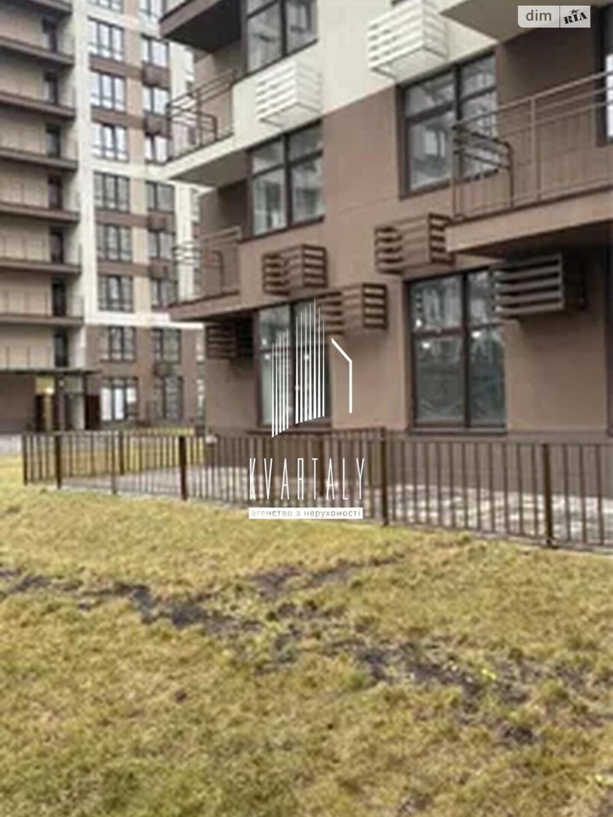 Продаж трикімнатної квартири в Києві, на вул. Олександра Олеся 1, район Виноградар фото 1 Продаж трикімнатної квартири в Києві, на вул. Олександра Олеся 1, район Виноградар фото 1