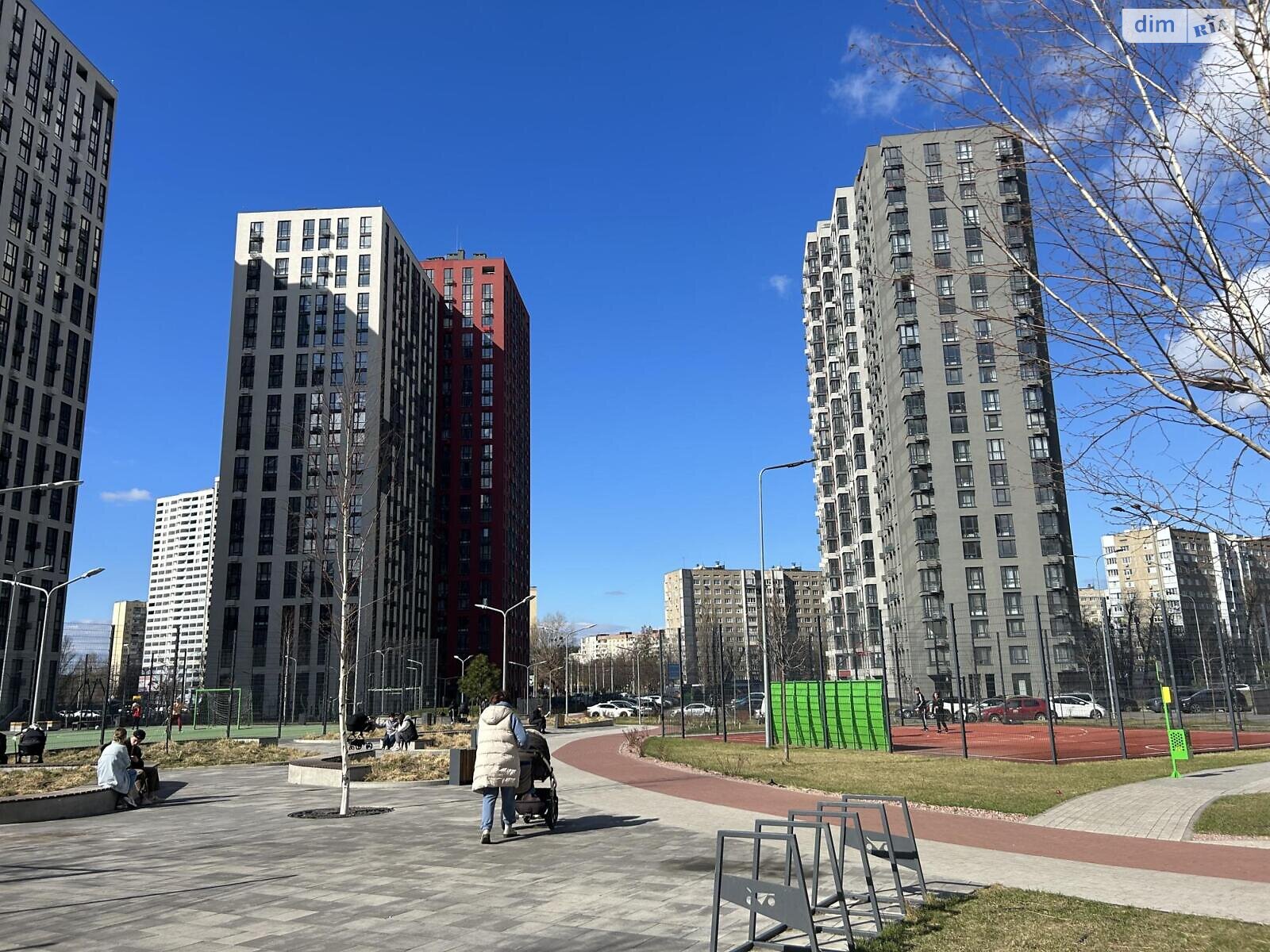 Продажа трехкомнатной квартиры в Киеве, на ул. Александра Олеся 8/17, район Виноградарь фото 1 Продажа трехкомнатной квартиры в Киеве, на ул. Александра Олеся 8/17, район Виноградарь фото 1