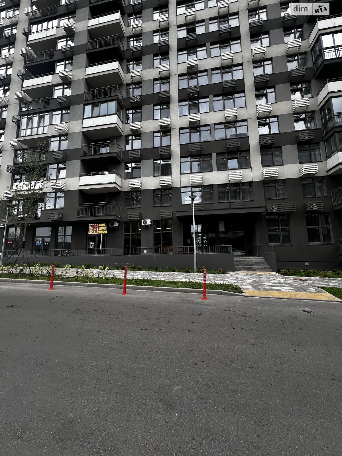 Продаж трикімнатної квартири в Києві, на вул. Олександра Олеся 3, район Виноградар фото 1 Продаж трикімнатної квартири в Києві, на вул. Олександра Олеся 3, район Виноградар фото 1