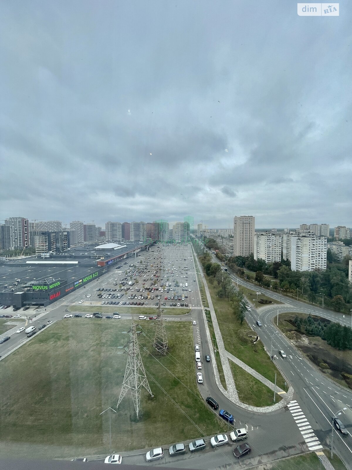 Продаж трикімнатної квартири в Києві, на просп. Європейського Союзу, район Виноградар фото 1 Продаж трикімнатної квартири в Києві, на просп. Європейського Союзу, район Виноградар фото 1