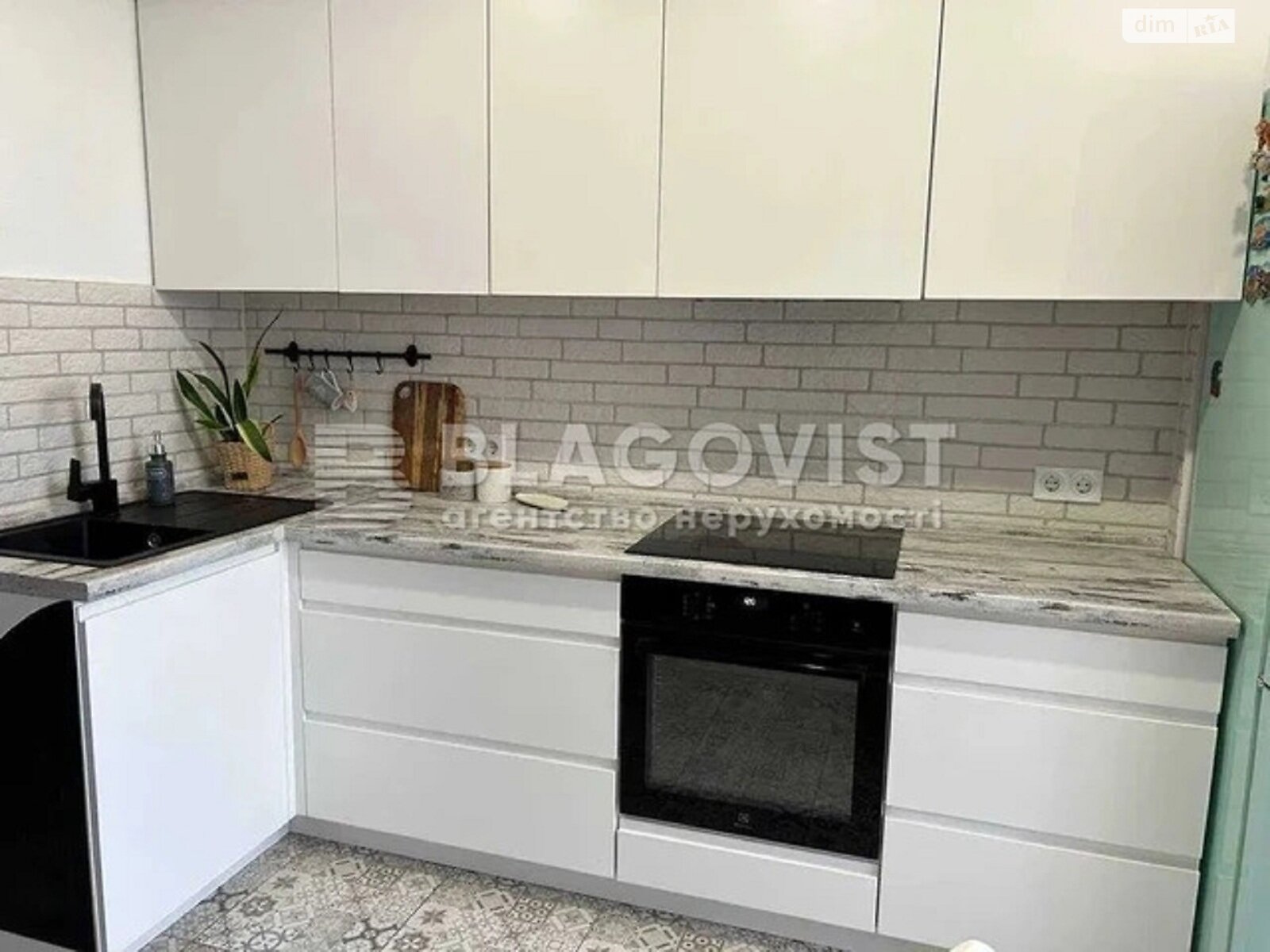 Продаж трикімнатної квартири в Києві, на просп. Європейського Союзу 41Г, район Виноградар фото 1 Продаж трикімнатної квартири в Києві, на просп. Європейського Союзу 41Г, район Виноградар фото 1