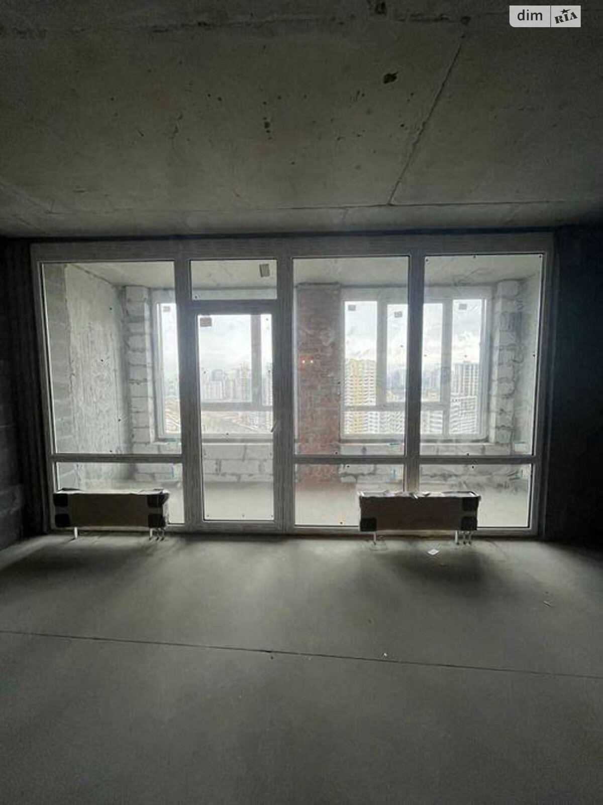 Продаж трикімнатної квартири в Києві, на вул. Всеволода Змієнка 19, район Виноградар фото 1 Продаж трикімнатної квартири в Києві, на вул. Всеволода Змієнка 19, район Виноградар фото 1