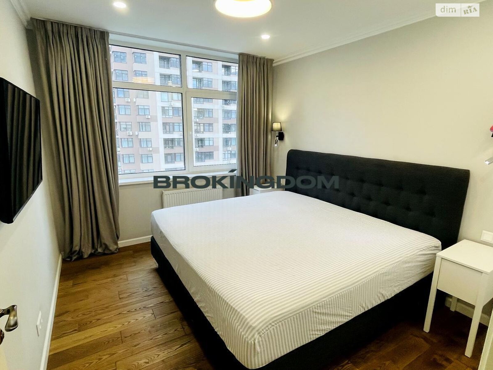 Продажа двухкомнатной квартиры в Киеве, на просп. Европейского Союза 43Б, район Виноградарь фото 1 Продажа двухкомнатной квартиры в Киеве, на просп. Европейского Союза 43Б, район Виноградарь фото 1