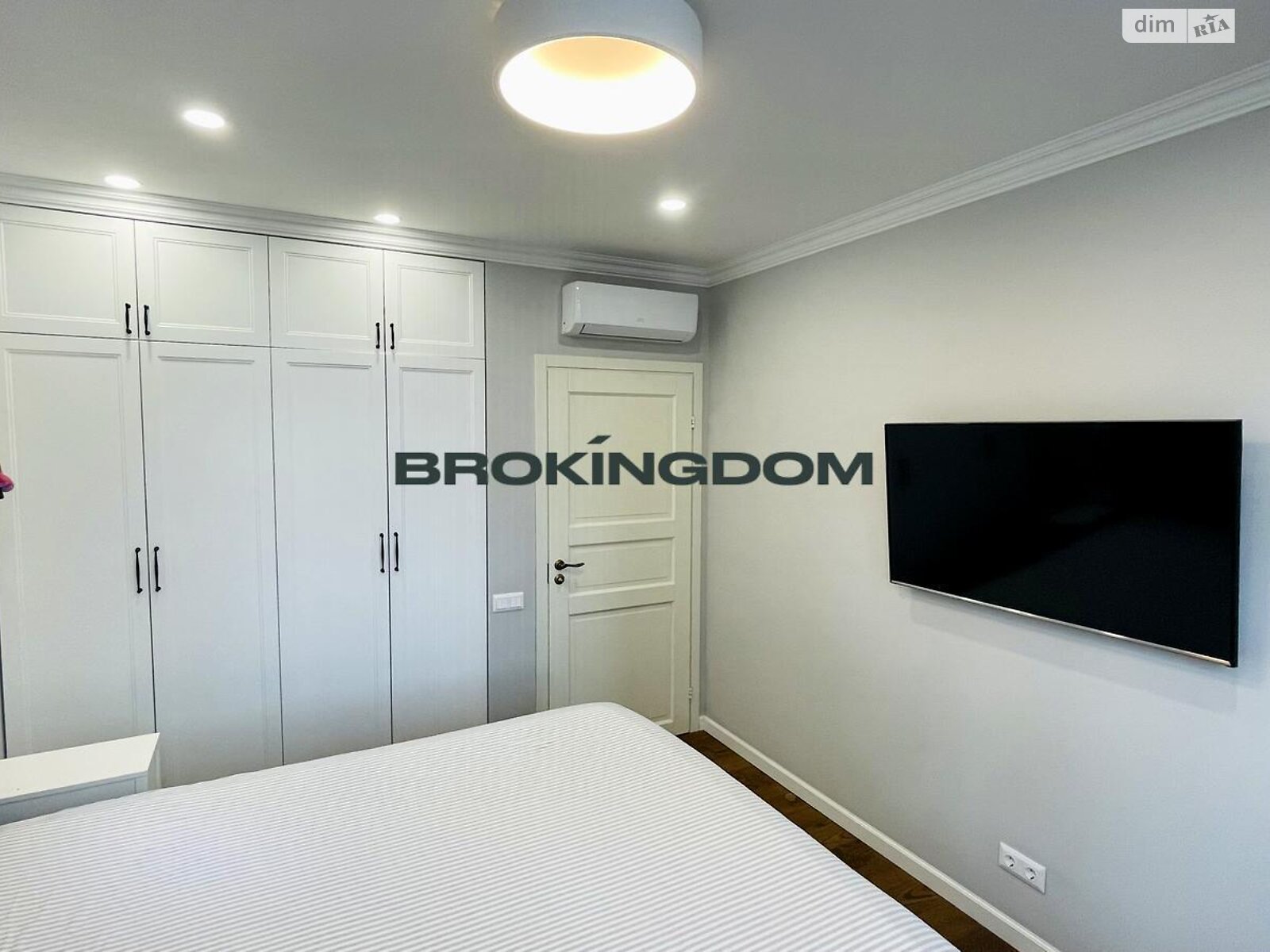 Продажа двухкомнатной квартиры в Киеве, на просп. Европейского Союза 43Б, район Виноградарь фото 1 Продажа двухкомнатной квартиры в Киеве, на просп. Европейского Союза 43Б, район Виноградарь фото 1