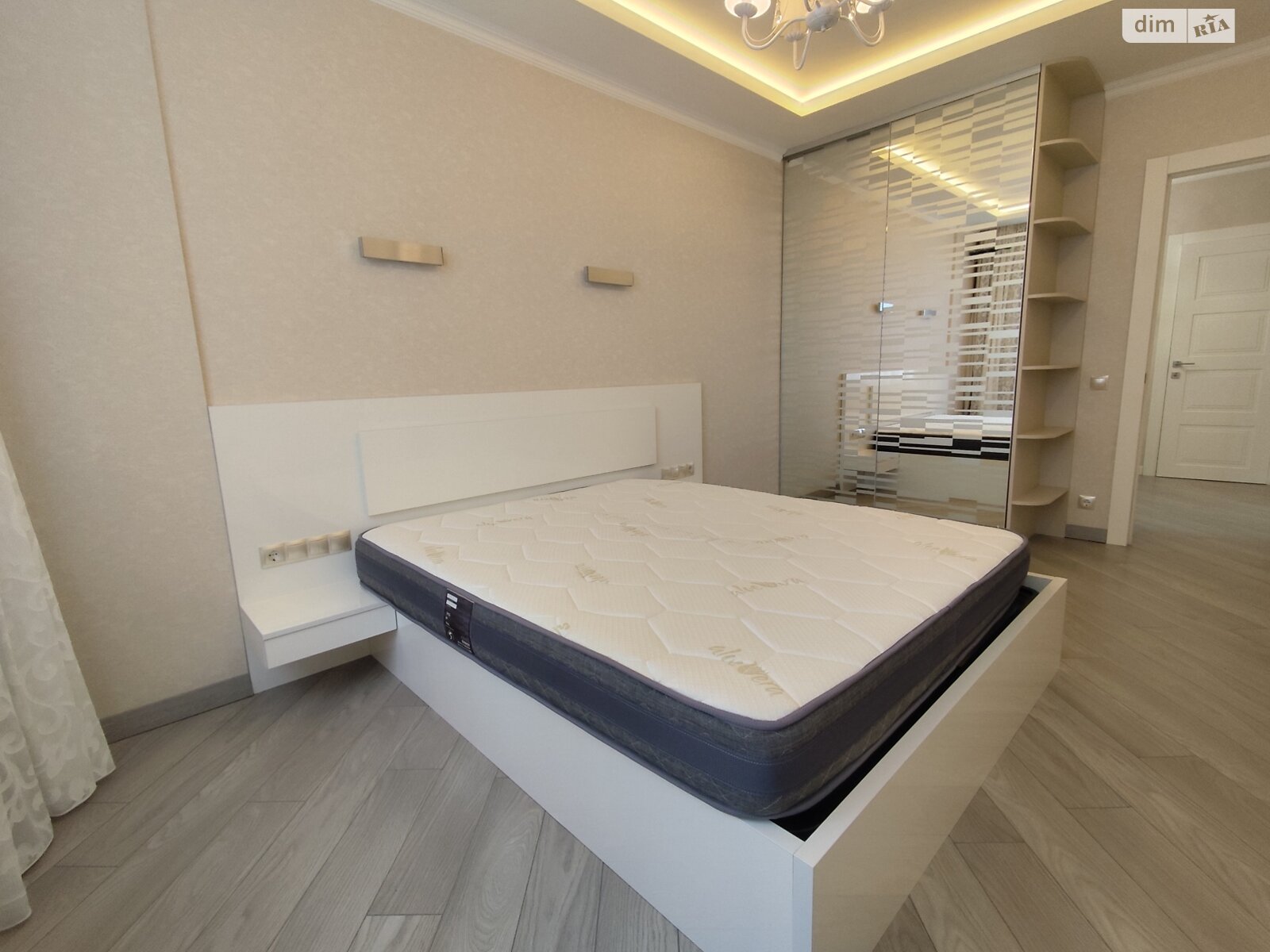 Продажа однокомнатной квартиры в Киеве, на просп. Европейского Союза 45А, район Виноградарь фото 1 Продажа однокомнатной квартиры в Киеве, на просп. Европейского Союза 45А, район Виноградарь фото 1