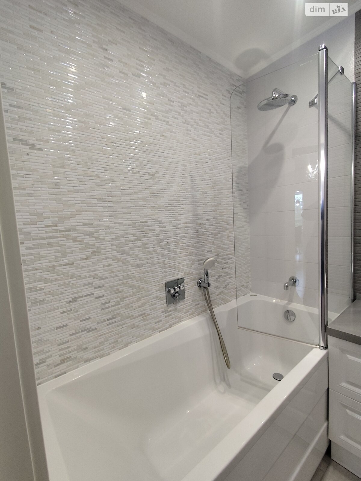 Продажа однокомнатной квартиры в Киеве, на просп. Европейского Союза 45А, район Виноградарь фото 1 Продажа однокомнатной квартиры в Киеве, на просп. Европейского Союза 45А, район Виноградарь фото 1