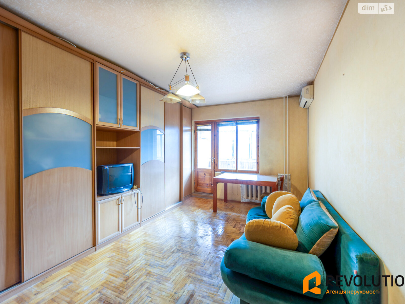 Продаж двокімнатної квартири в Києві, на просп. Європейського Союзу 10, район Виноградар фото 1