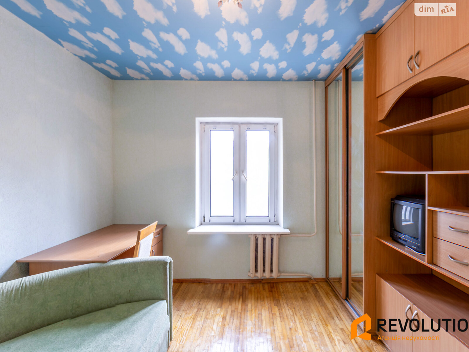 Продаж двокімнатної квартири в Києві, на просп. Європейського Союзу 10, район Виноградар фото 1