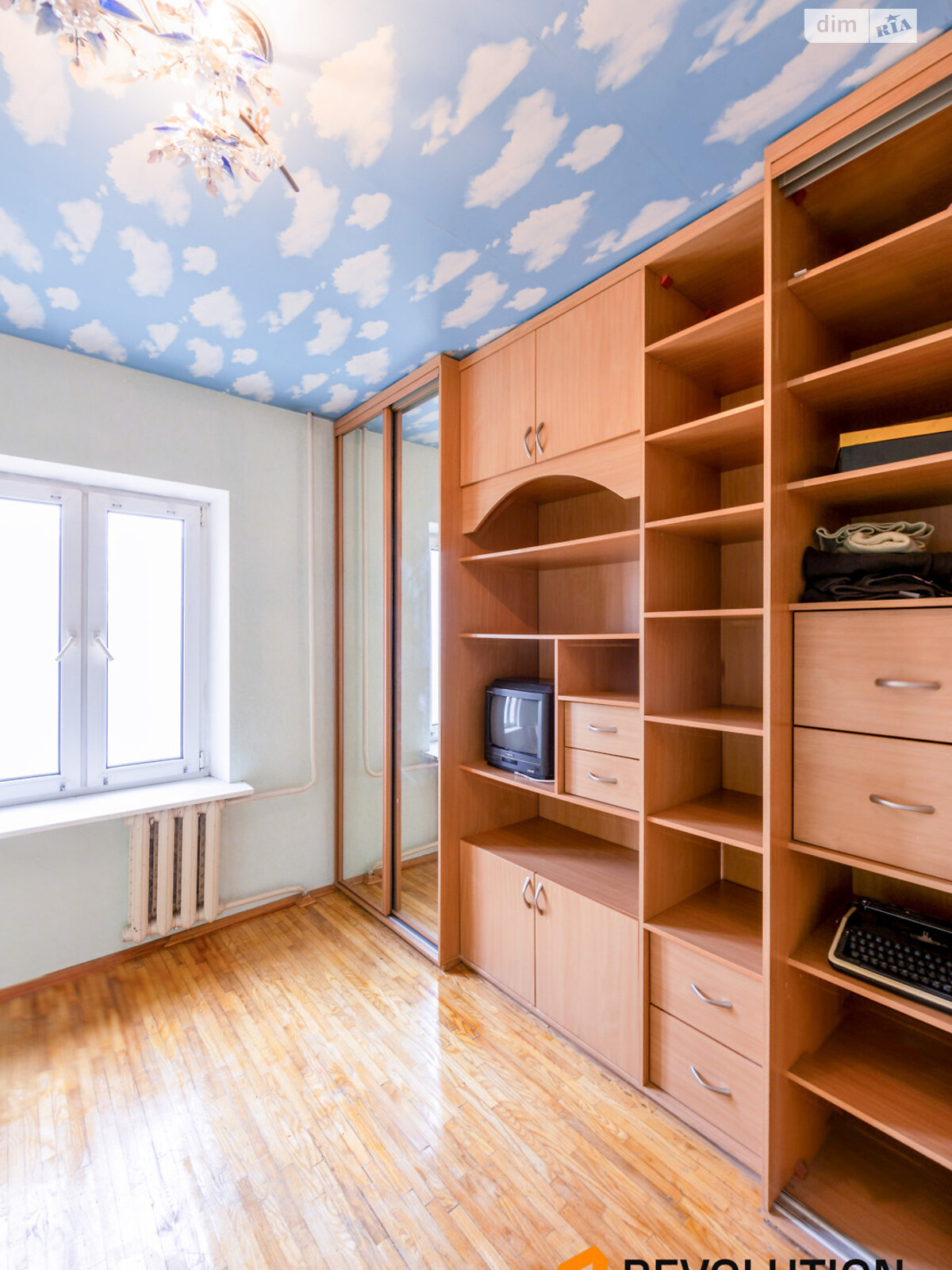 Продаж двокімнатної квартири в Києві, на просп. Європейського Союзу 10, район Виноградар фото 1