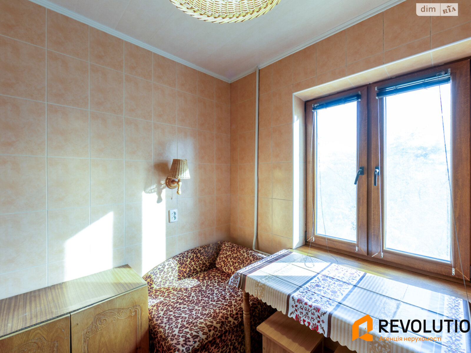 Продаж двокімнатної квартири в Києві, на просп. Європейського Союзу 10, район Виноградар фото 1