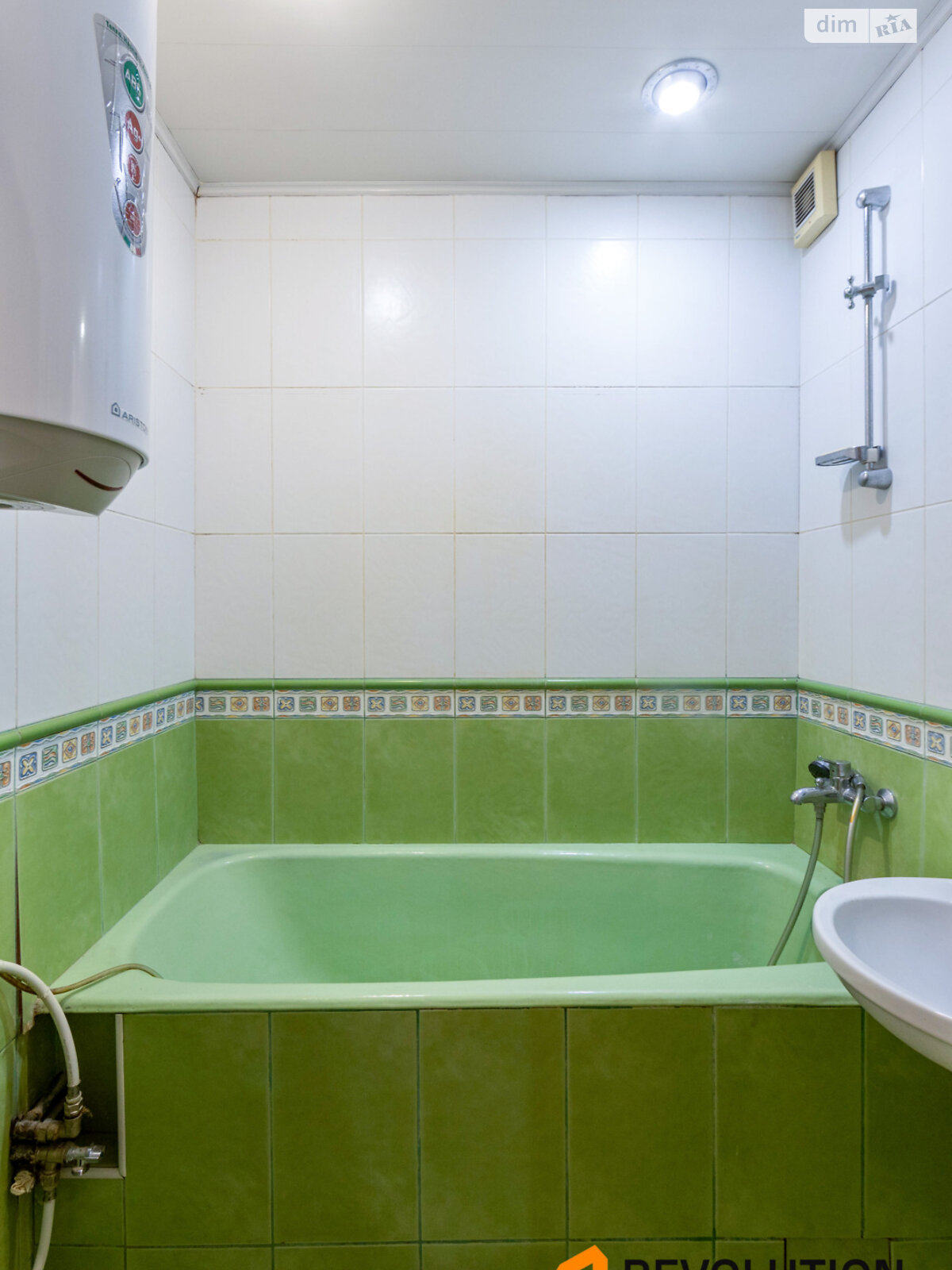 Продаж двокімнатної квартири в Києві, на просп. Європейського Союзу 10, район Виноградар фото 1