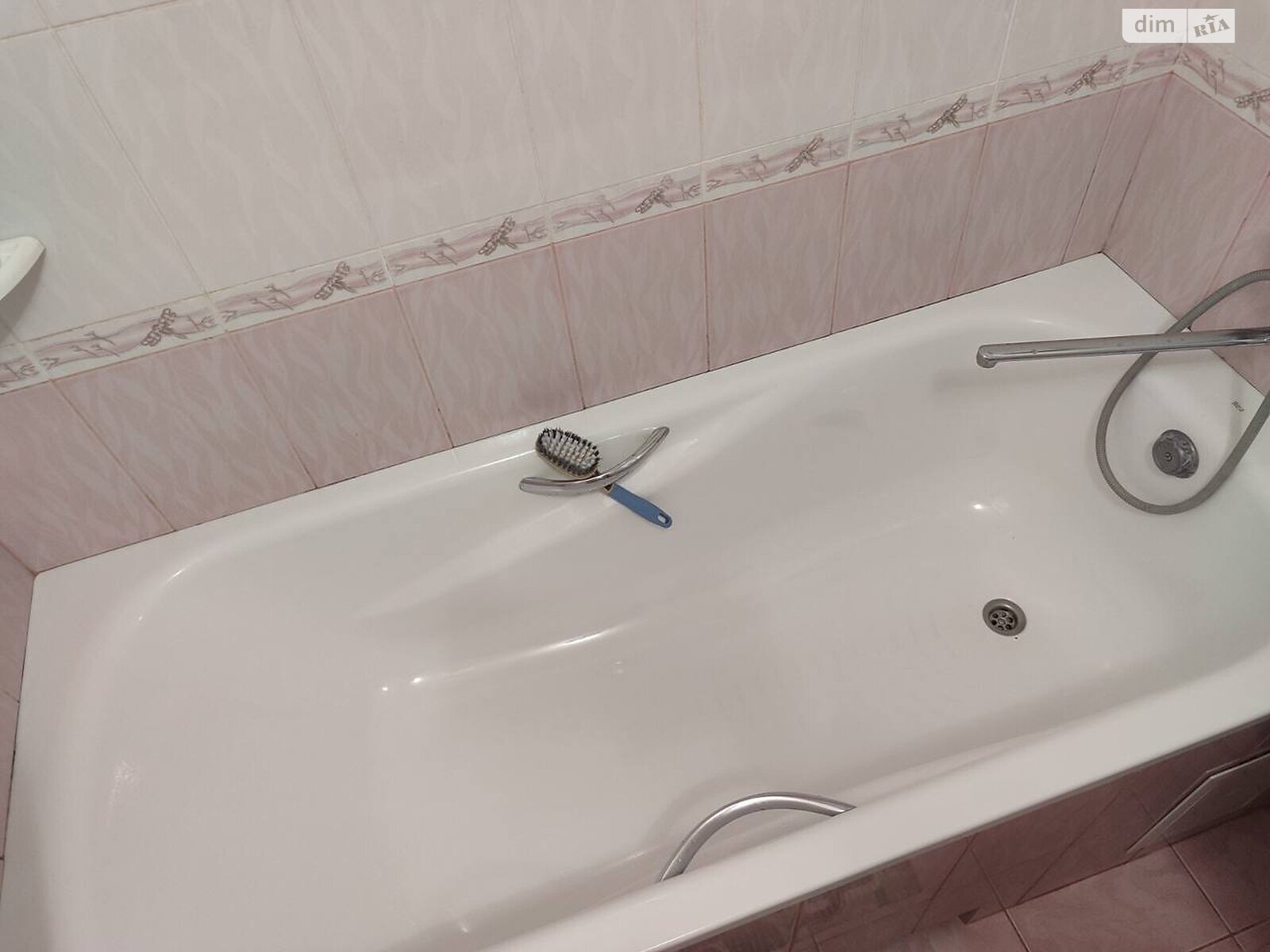 Продажа трехкомнатной квартиры в Киеве, на просп. Европейского Союза 8, район Виноградарь фото 1