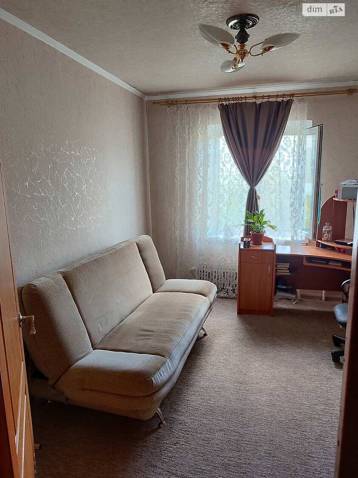 Продажа трехкомнатной квартиры в Киеве, на просп. Европейского Союза 8, район Виноградарь фото 1