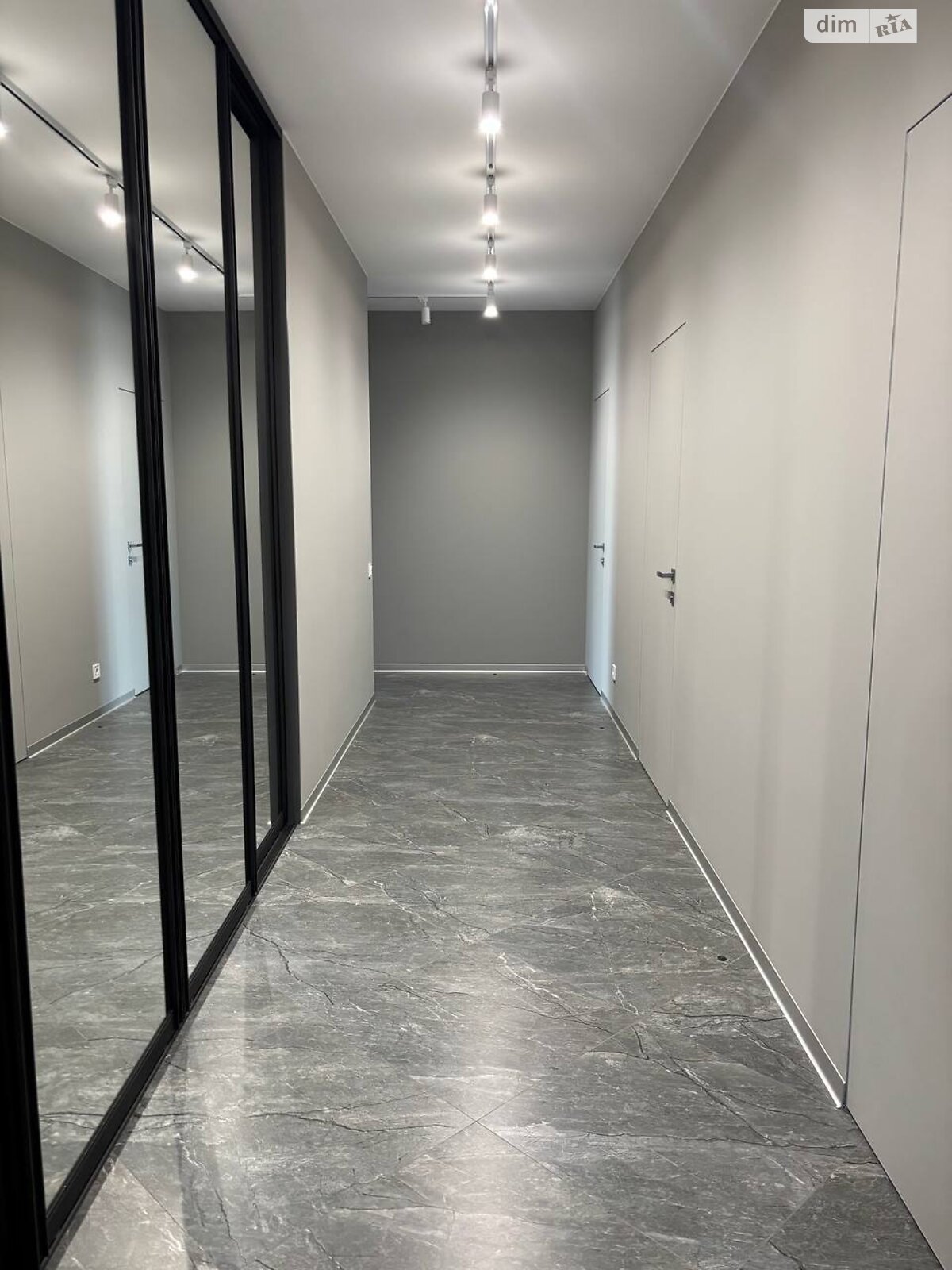 Продажа трехкомнатной квартиры в Киеве, на ул. Генерала Грекова 2, район Виноградарь фото 1 Продажа трехкомнатной квартиры в Киеве, на ул. Генерала Грекова 2, район Виноградарь фото 1