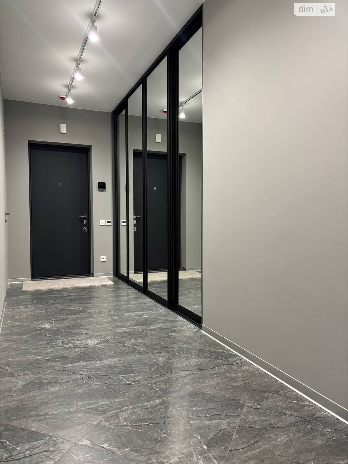 Продажа трехкомнатной квартиры в Киеве, на ул. Генерала Грекова 2, район Виноградарь фото 1 Продажа трехкомнатной квартиры в Киеве, на ул. Генерала Грекова 2, район Виноградарь фото 1