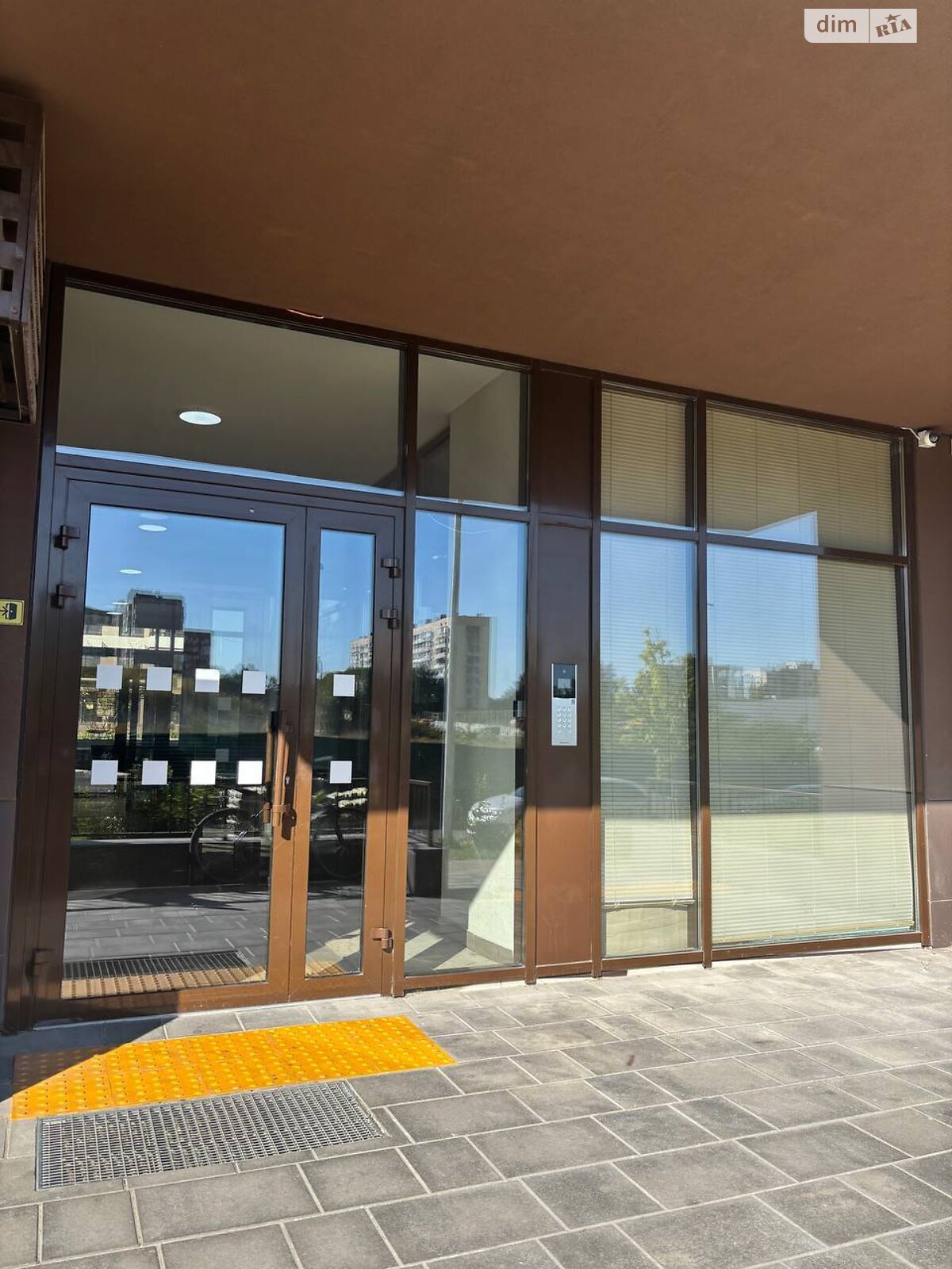 Продажа трехкомнатной квартиры в Киеве, на ул. Генерала Грекова 2, район Виноградарь фото 1 Продажа трехкомнатной квартиры в Киеве, на ул. Генерала Грекова 2, район Виноградарь фото 1