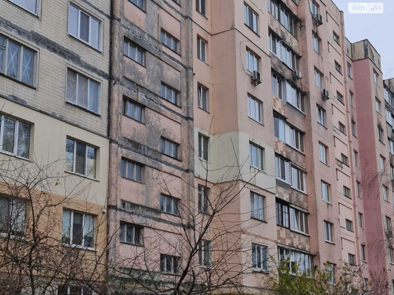 Продажа трехкомнатной квартиры в Киеве, на просп. Гонгадзе Георгия 20, район Виноградарь фото 1