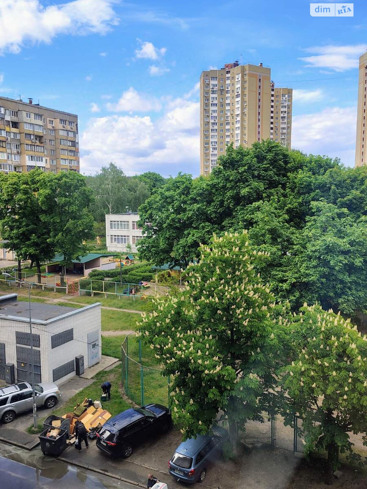 Продаж трикімнатної квартири в Києві, на просп. Гонгадзе Георгія 12, район Виноградар фото 1 Продаж трикімнатної квартири в Києві, на просп. Гонгадзе Георгія 12, район Виноградар фото 1