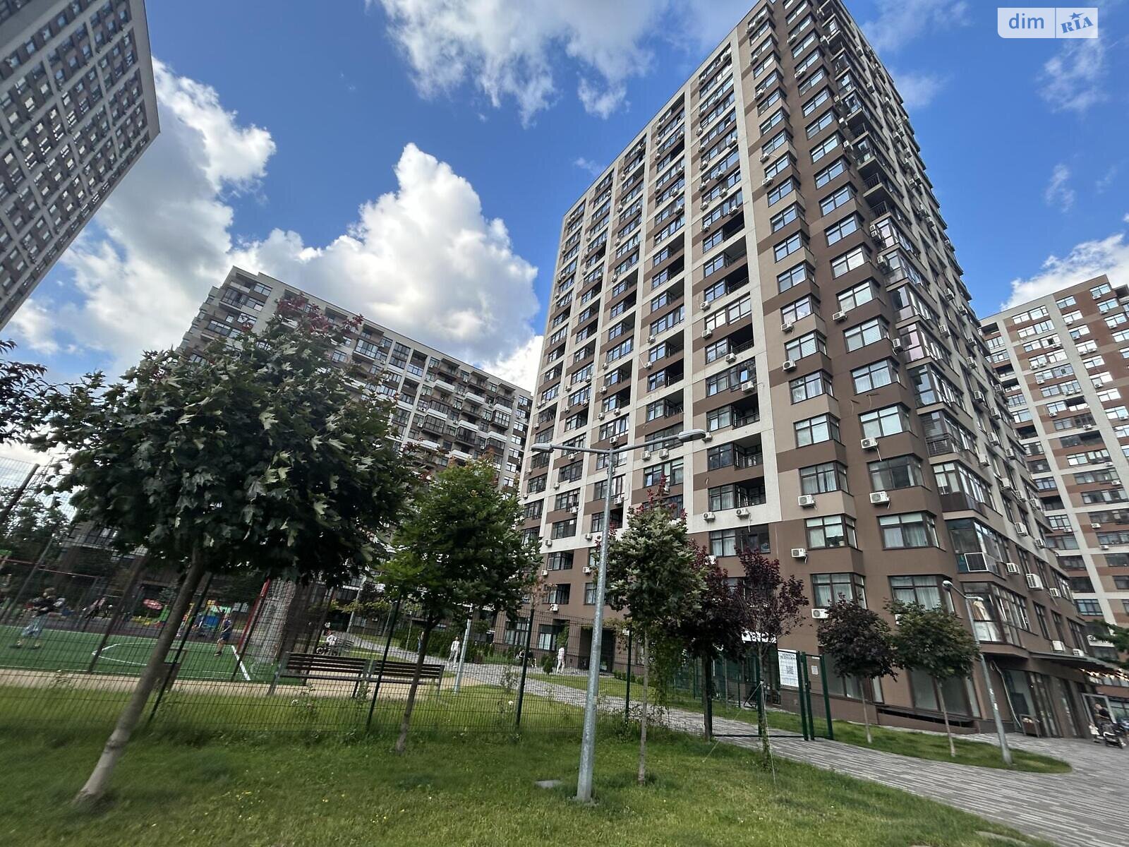 Продаж трикімнатної квартири в Києві, на просп. Європейського Союзу 43В, район Виноградар фото 1 Продаж трикімнатної квартири в Києві, на просп. Європейського Союзу 43В, район Виноградар фото 1