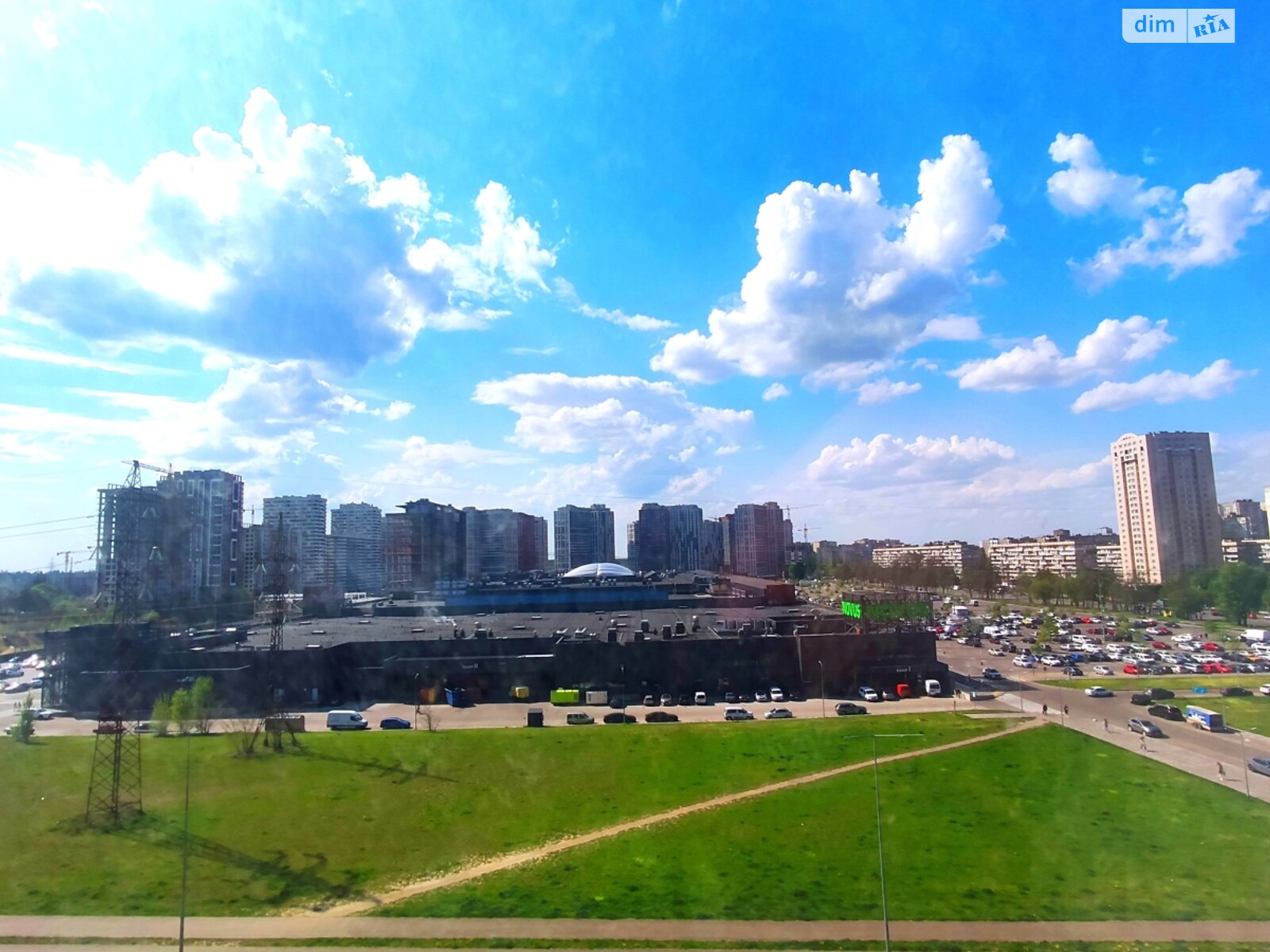 Продажа трехкомнатной квартиры в Киеве, на ул. Семьи Кристеров 20, район Виноградарь фото 1 Продажа трехкомнатной квартиры в Киеве, на ул. Семьи Кристеров 20, район Виноградарь фото 1