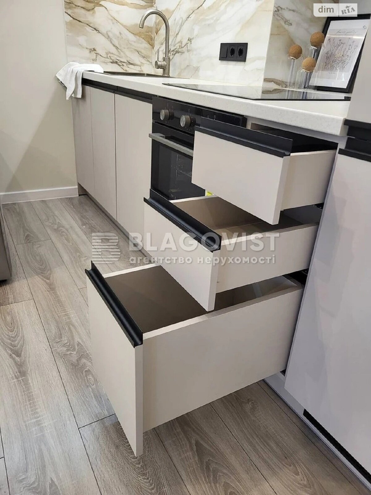 Продажа двухкомнатной квартиры в Киеве, на ул. Семьи Кристеров 16, район Виноградарь фото 1 Продажа двухкомнатной квартиры в Киеве, на ул. Семьи Кристеров 16, район Виноградарь фото 1