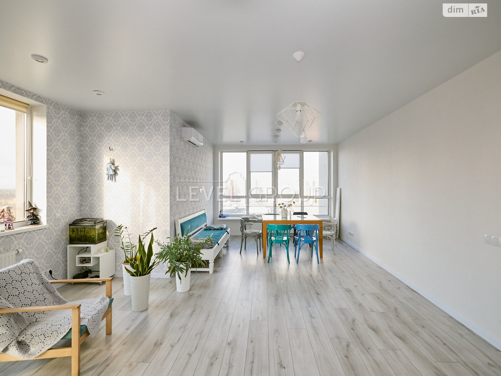 Продажа четырехкомнатной квартиры в Киеве, на ул. Семьи Кристеров 20, район Виноградарь фото 1 Продажа четырехкомнатной квартиры в Киеве, на ул. Семьи Кристеров 20, район Виноградарь фото 1