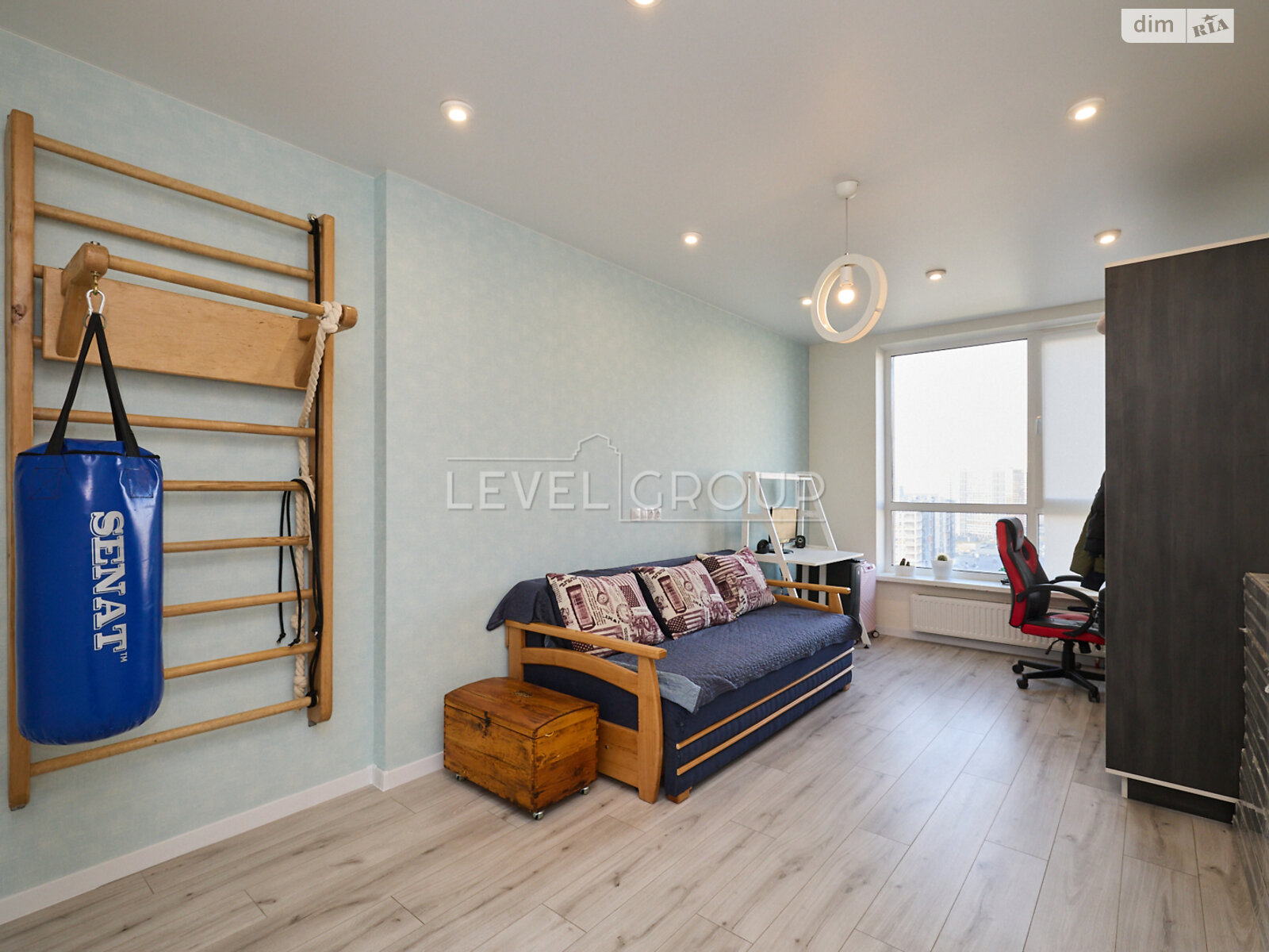 Продажа четырехкомнатной квартиры в Киеве, на ул. Семьи Кристеров 20, район Виноградарь фото 1 Продажа четырехкомнатной квартиры в Киеве, на ул. Семьи Кристеров 20, район Виноградарь фото 1