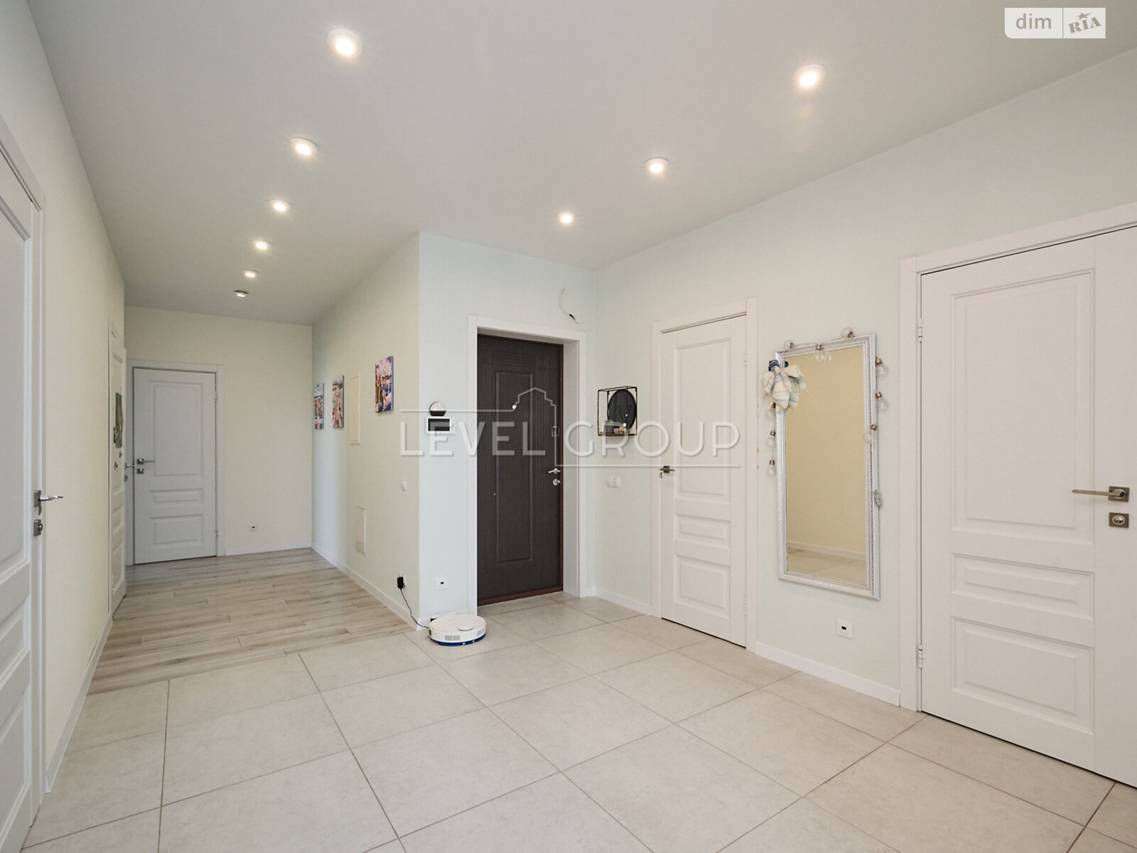 Продажа четырехкомнатной квартиры в Киеве, на ул. Семьи Кристеров 20, район Виноградарь фото 1 Продажа четырехкомнатной квартиры в Киеве, на ул. Семьи Кристеров 20, район Виноградарь фото 1