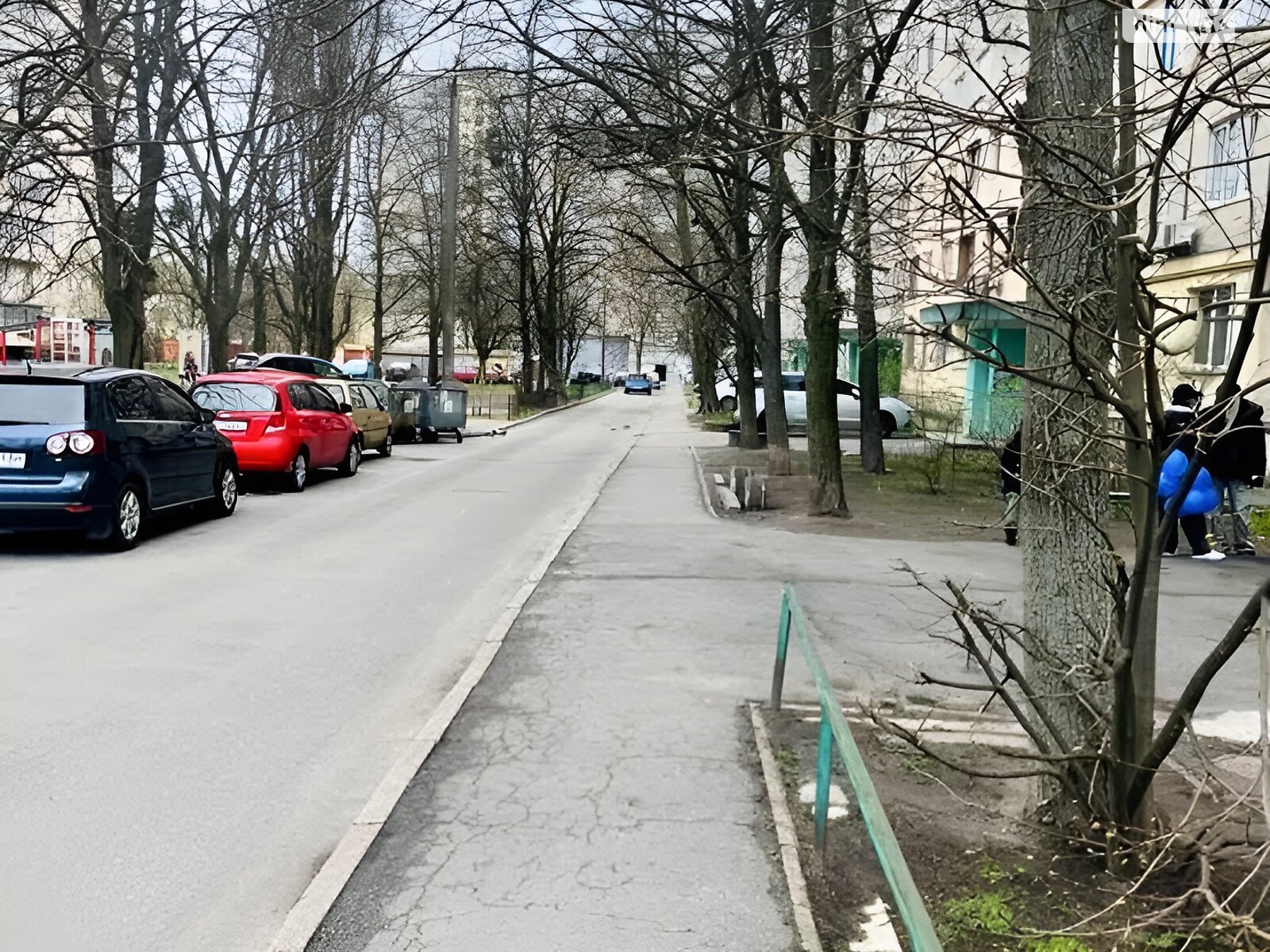 Продажа трехкомнатной квартиры в Киеве, на просп. Свободы 42, район Виноградарь фото 1 Продажа трехкомнатной квартиры в Киеве, на просп. Свободы 42, район Виноградарь фото 1