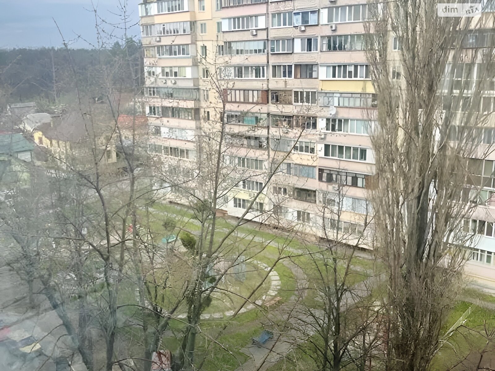 Продажа трехкомнатной квартиры в Киеве, на просп. Свободы 42, район Виноградарь фото 1 Продажа трехкомнатной квартиры в Киеве, на просп. Свободы 42, район Виноградарь фото 1