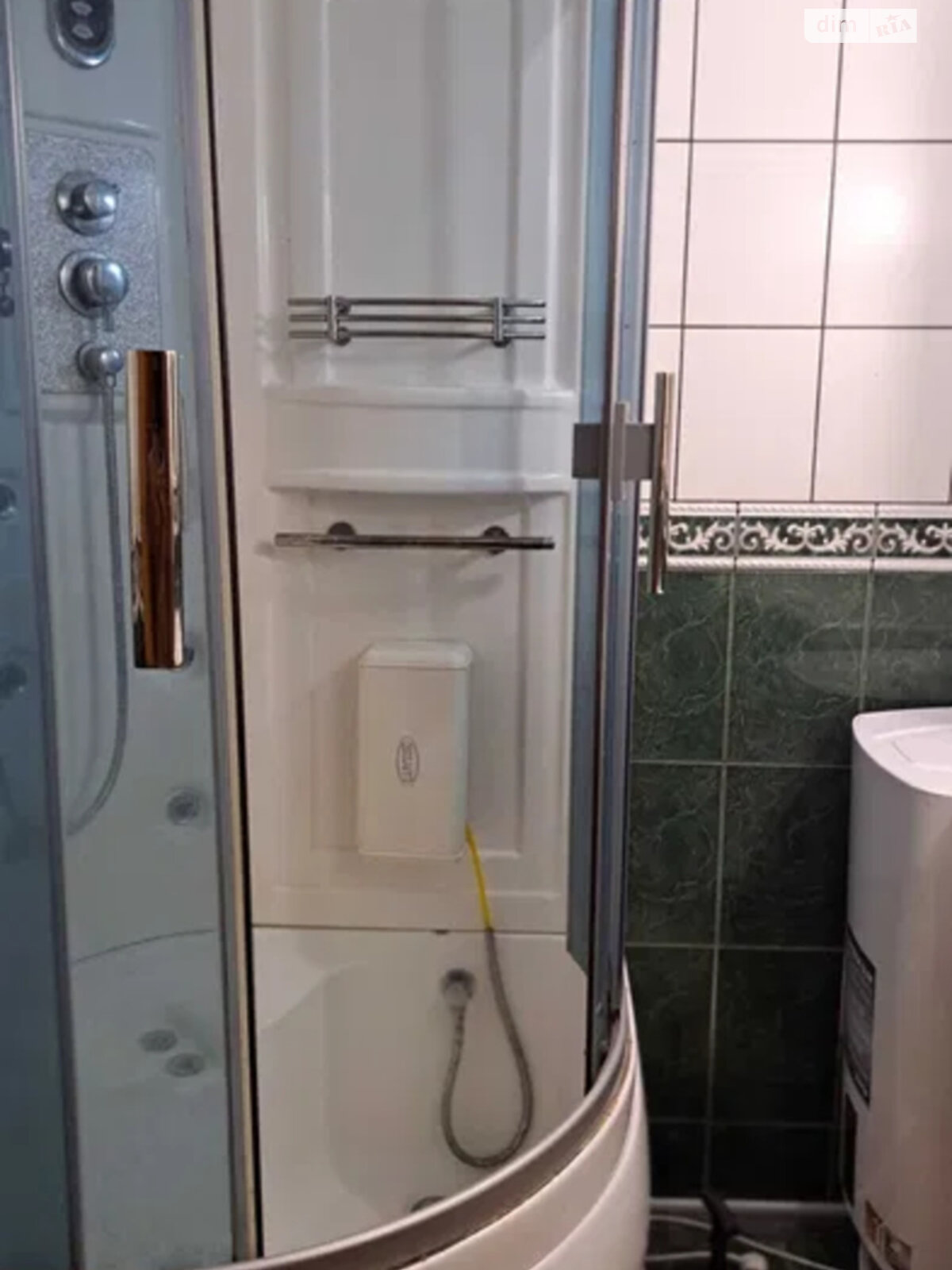 Продажа трехкомнатной квартиры в Киеве, на просп. Свободы 3Б, район Виноградарь фото 1 Продажа трехкомнатной квартиры в Киеве, на просп. Свободы 3Б, район Виноградарь фото 1