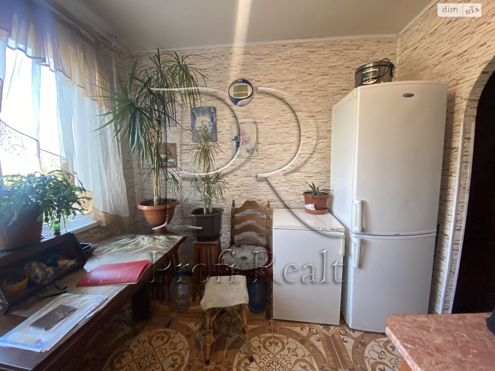 Продаж трикімнатної квартири в Києві, на просп. Свободи 24Б, район Виноградар фото 1 Продаж трикімнатної квартири в Києві, на просп. Свободи 24Б, район Виноградар фото 1