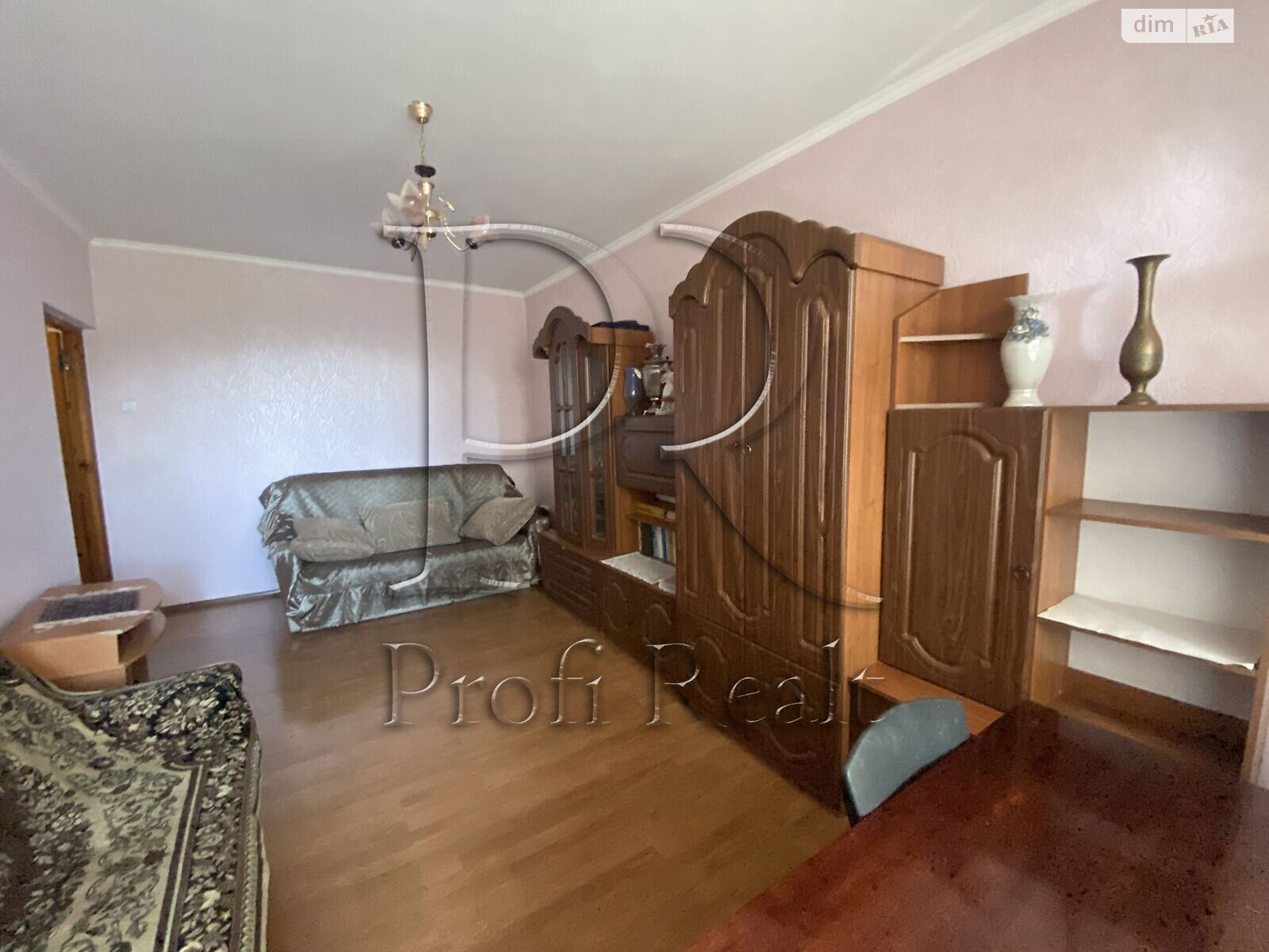 Продаж трикімнатної квартири в Києві, на просп. Свободи 24Б, район Виноградар фото 1 Продаж трикімнатної квартири в Києві, на просп. Свободи 24Б, район Виноградар фото 1