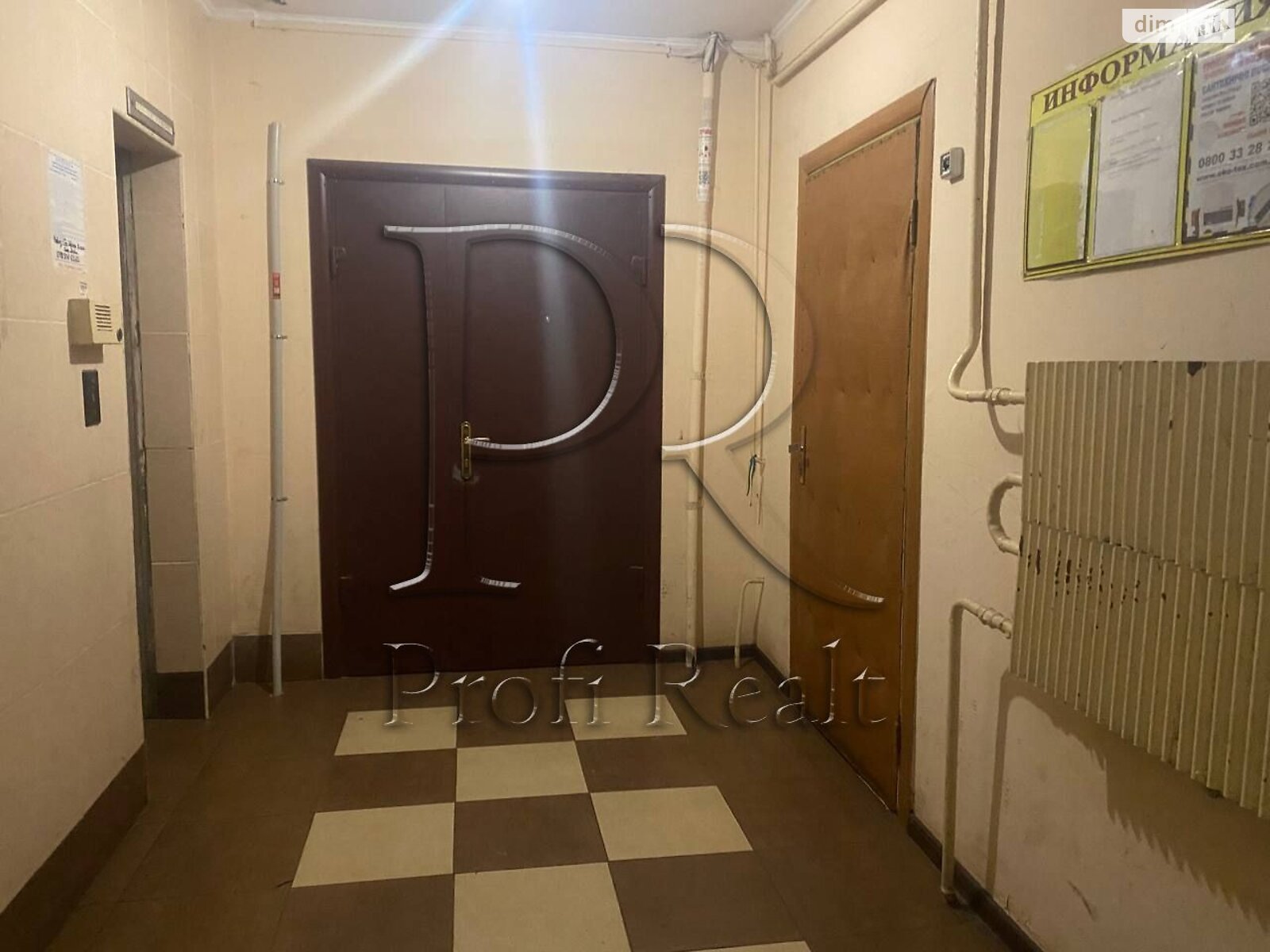 Продаж трикімнатної квартири в Києві, на просп. Свободи 24Б, район Виноградар фото 1 Продаж трикімнатної квартири в Києві, на просп. Свободи 24Б, район Виноградар фото 1