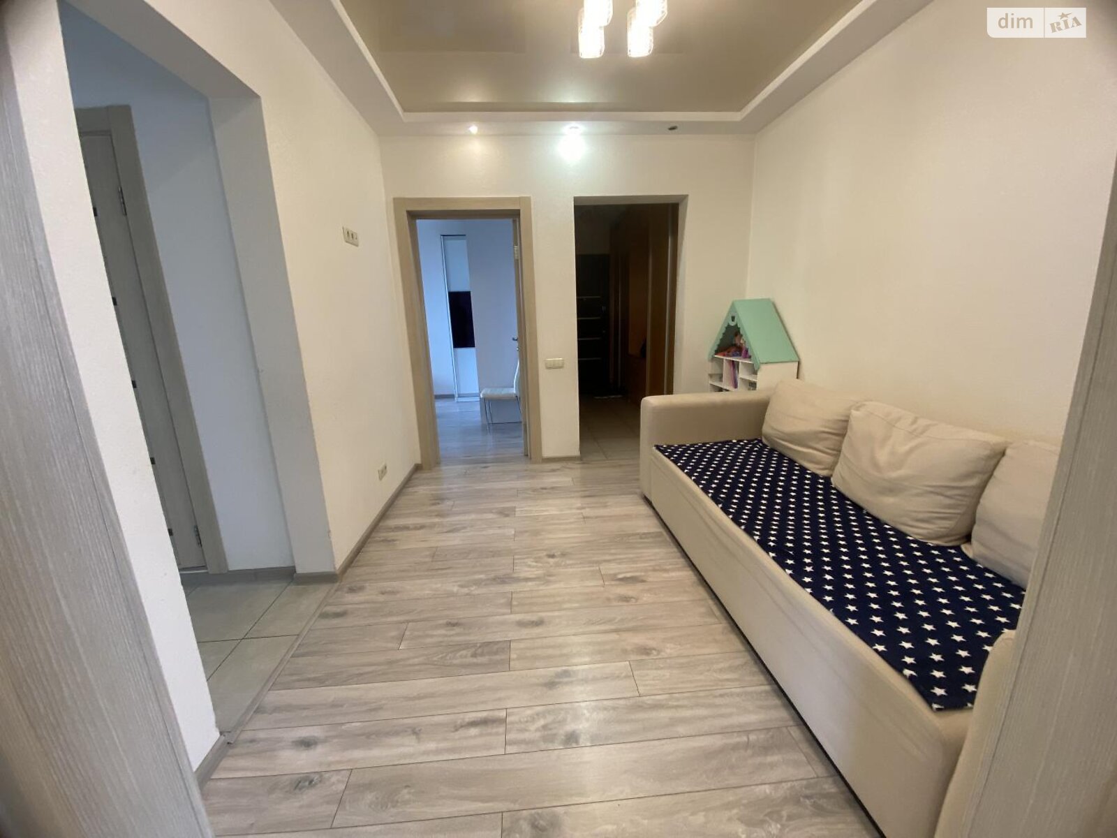 Продаж трикімнатної квартири в Києві, на просп. Свободи 2В, район Виноградар фото 1