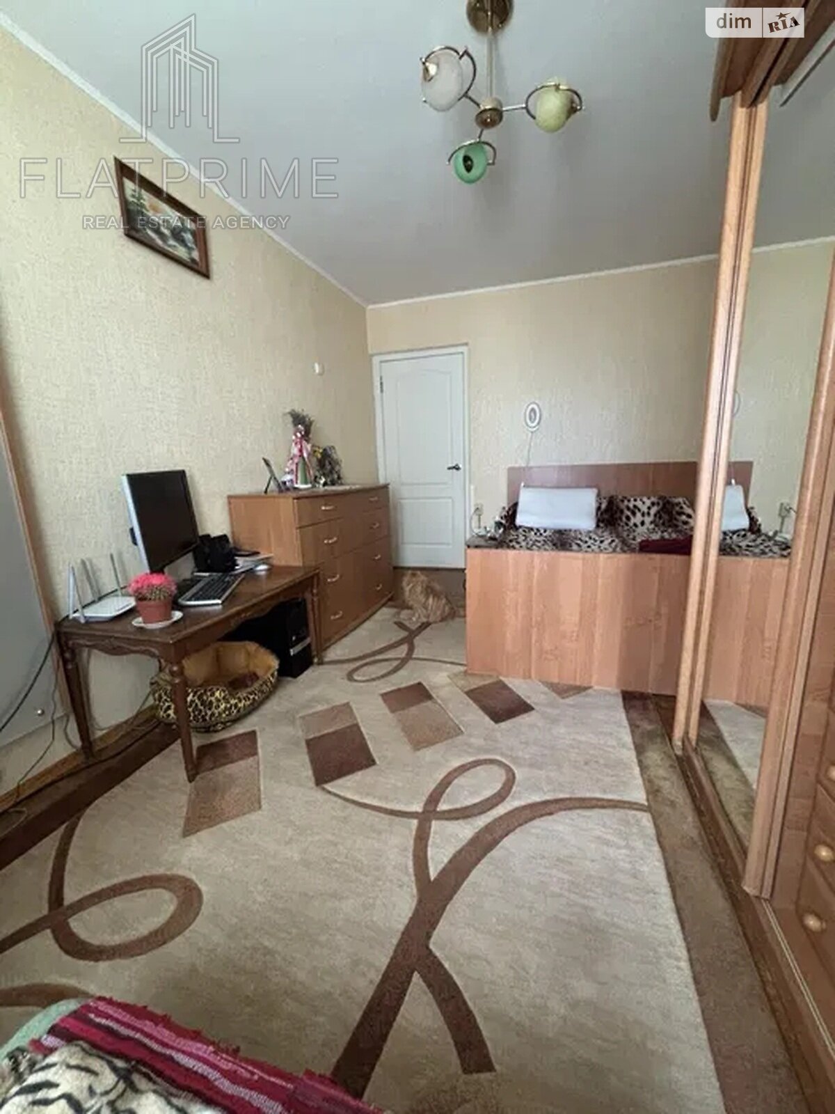 Продажа трехкомнатной квартиры в Киеве, на просп. Свободы 30, район Виноградарь фото 1 Продажа трехкомнатной квартиры в Киеве, на просп. Свободы 30, район Виноградарь фото 1