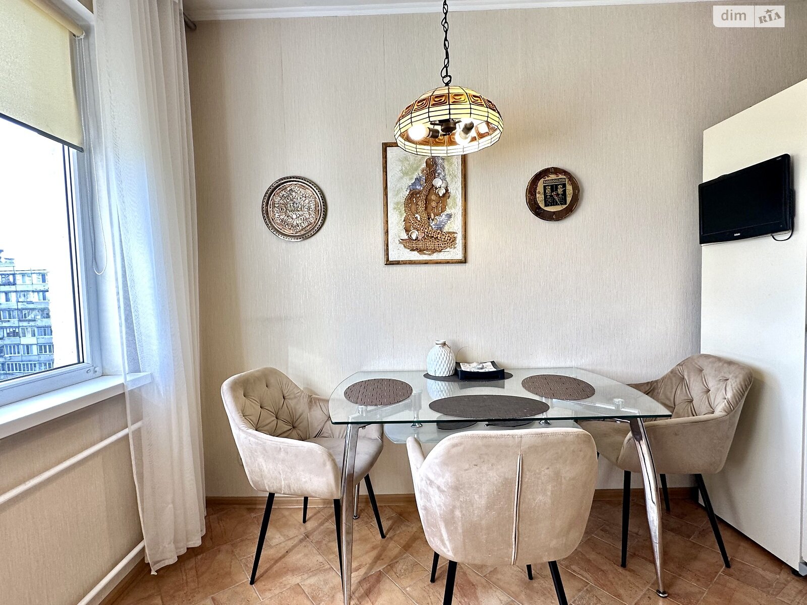 Продажа трехкомнатной квартиры в Киеве, на просп. Свободы 32, район Виноградарь фото 1 Продажа трехкомнатной квартиры в Киеве, на просп. Свободы 32, район Виноградарь фото 1
