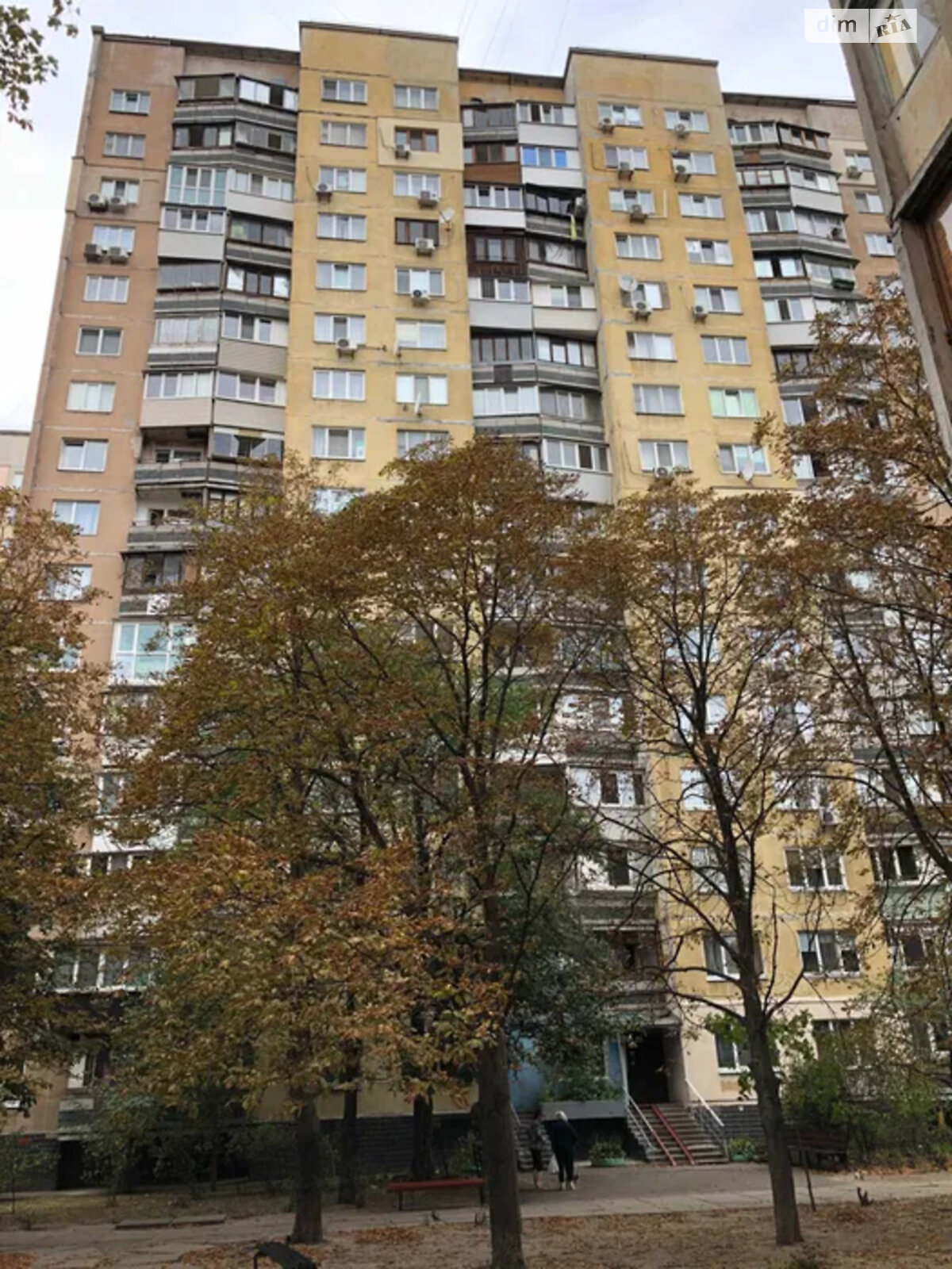 Продаж трикімнатної квартири в Києві, на просп. Свободи 30А, район Виноградар фото 1 Продаж трикімнатної квартири в Києві, на просп. Свободи 30А, район Виноградар фото 1
