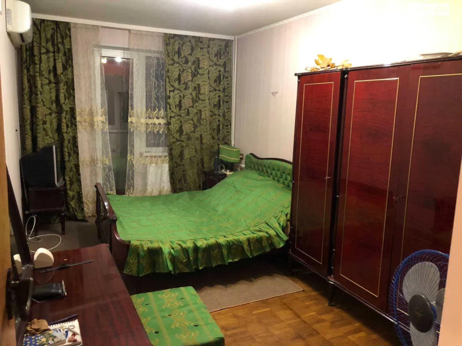 Продаж трикімнатної квартири в Києві, на просп. Свободи 30А, район Виноградар фото 1 Продаж трикімнатної квартири в Києві, на просп. Свободи 30А, район Виноградар фото 1