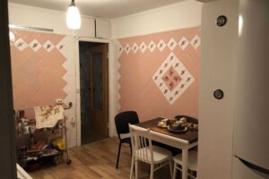 Продаж трикімнатної квартири в Києві, на просп. Свободи 30А, район Виноградар фото 2
