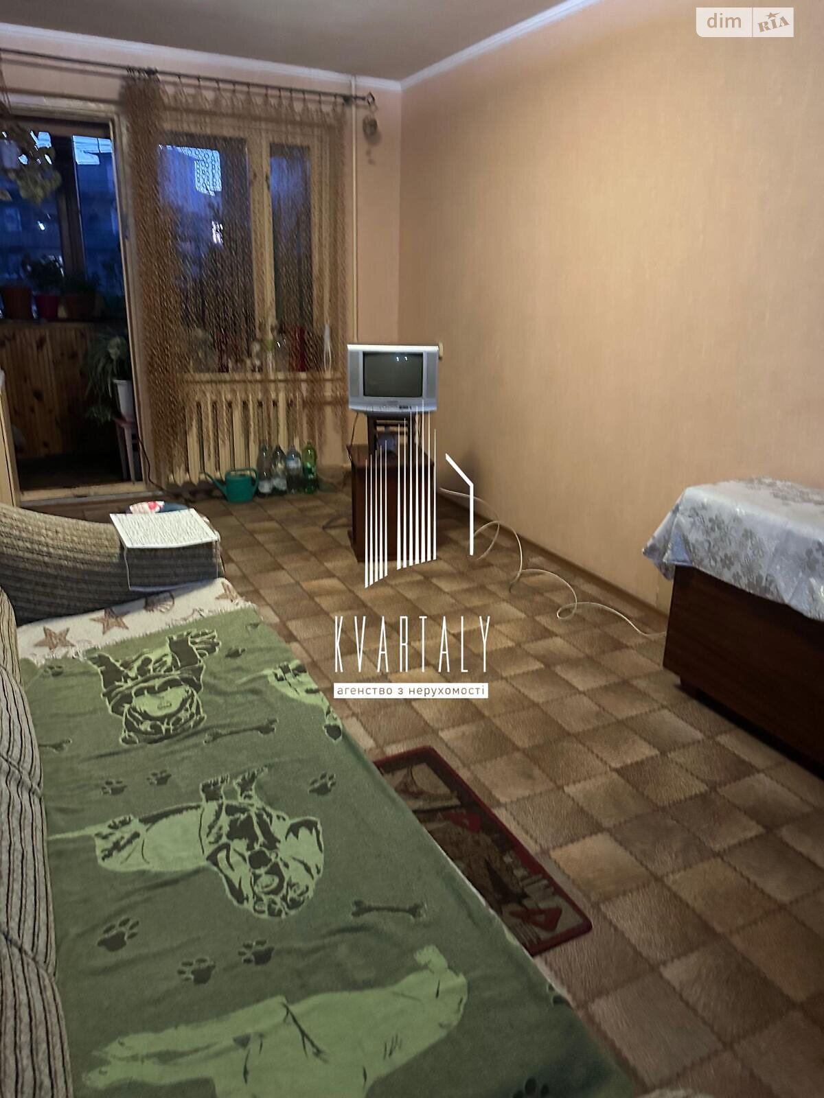 Продаж трикімнатної квартири в Києві, на просп. Василя Порика 15А, район Виноградар фото 1 Продаж трикімнатної квартири в Києві, на просп. Василя Порика 15А, район Виноградар фото 1