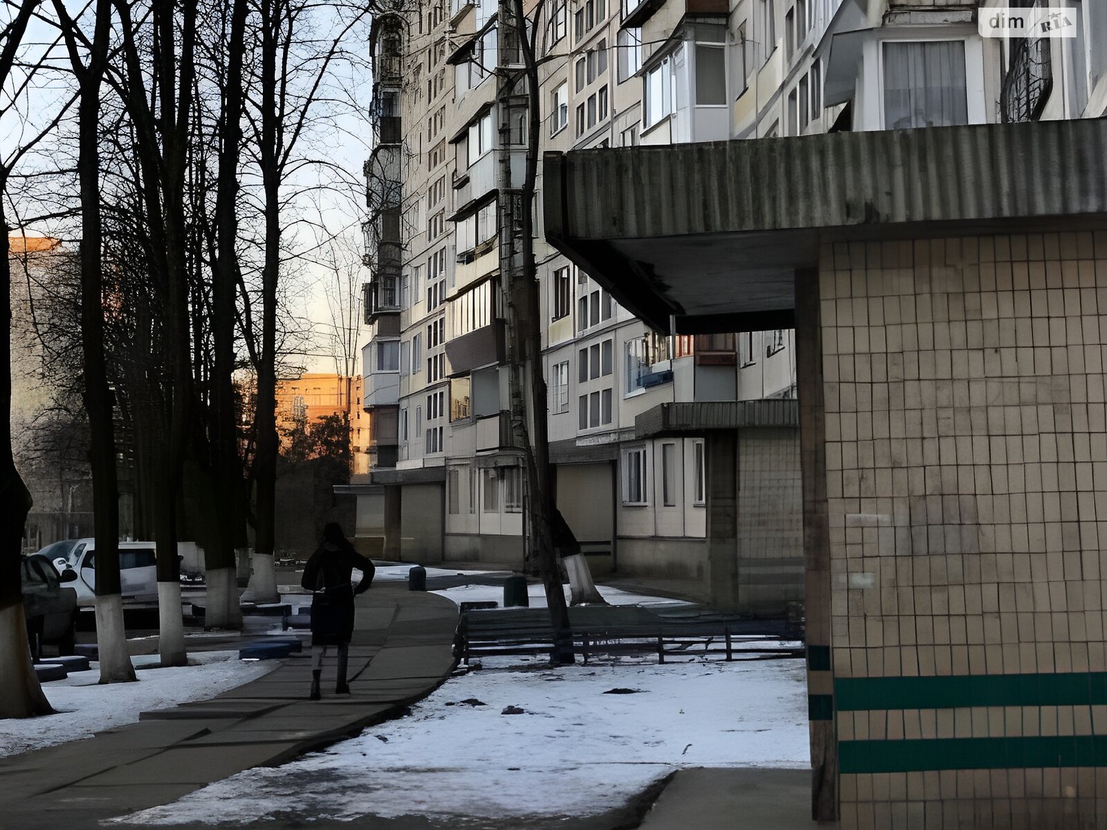 Продажа трехкомнатной квартиры в Киеве, на просп. Василия Порика 15А, район Виноградарь фото 1 Продажа трехкомнатной квартиры в Киеве, на просп. Василия Порика 15А, район Виноградарь фото 1