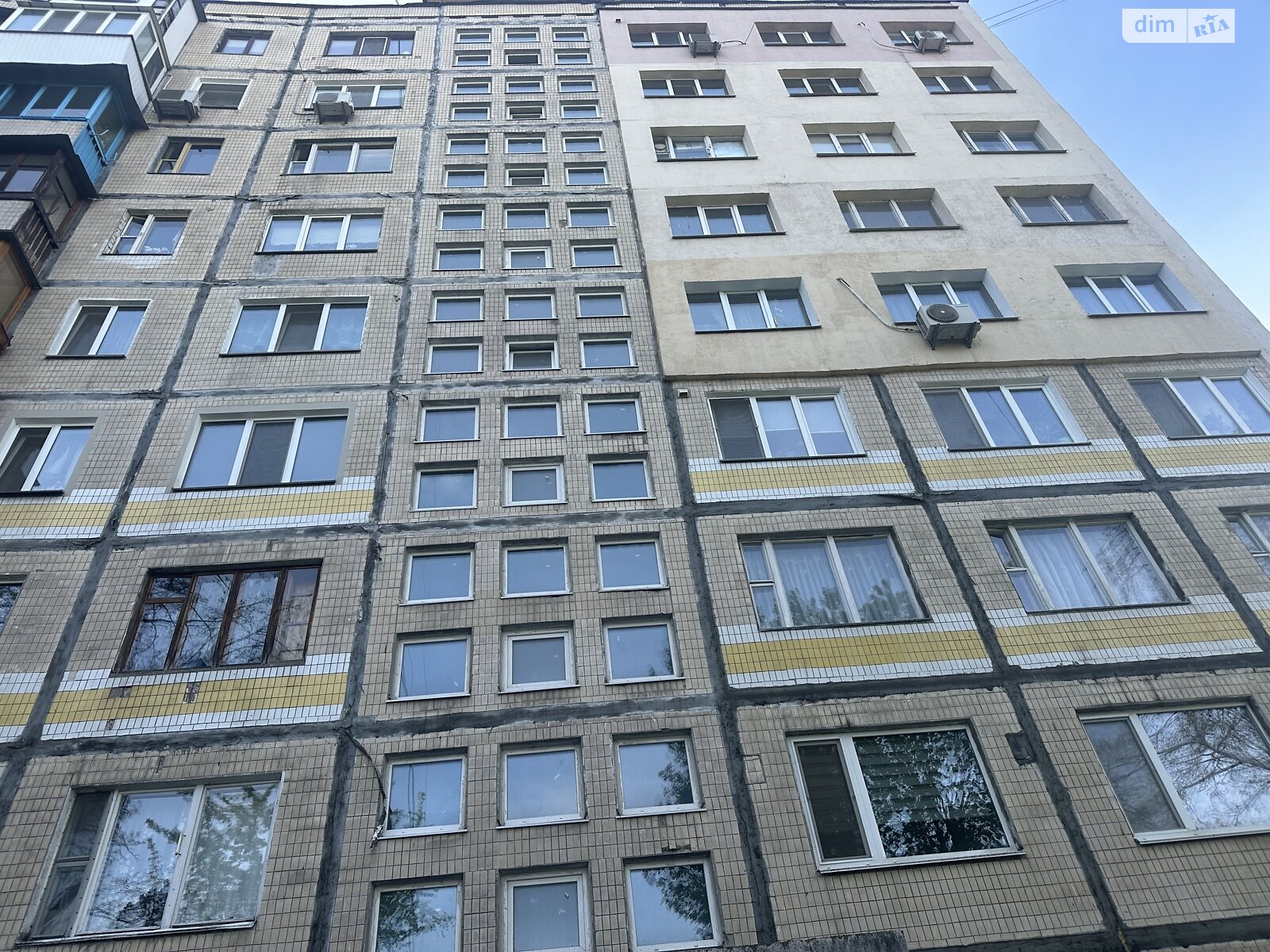 Продажа трехкомнатной квартиры в Киеве, на просп. Василия Порика 15А, район Виноградарь фото 1 Продажа трехкомнатной квартиры в Киеве, на просп. Василия Порика 15А, район Виноградарь фото 1
