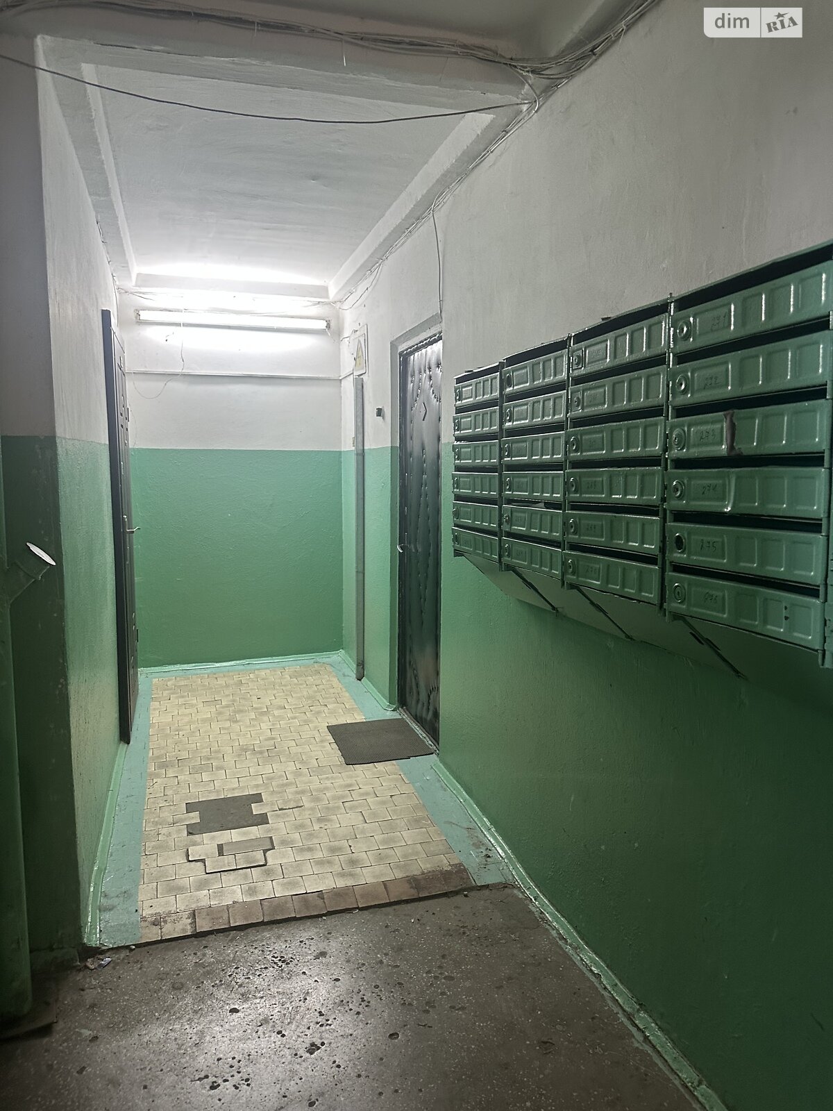 Продажа трехкомнатной квартиры в Киеве, на просп. Василия Порика 15А, район Виноградарь фото 1 Продажа трехкомнатной квартиры в Киеве, на просп. Василия Порика 15А, район Виноградарь фото 1