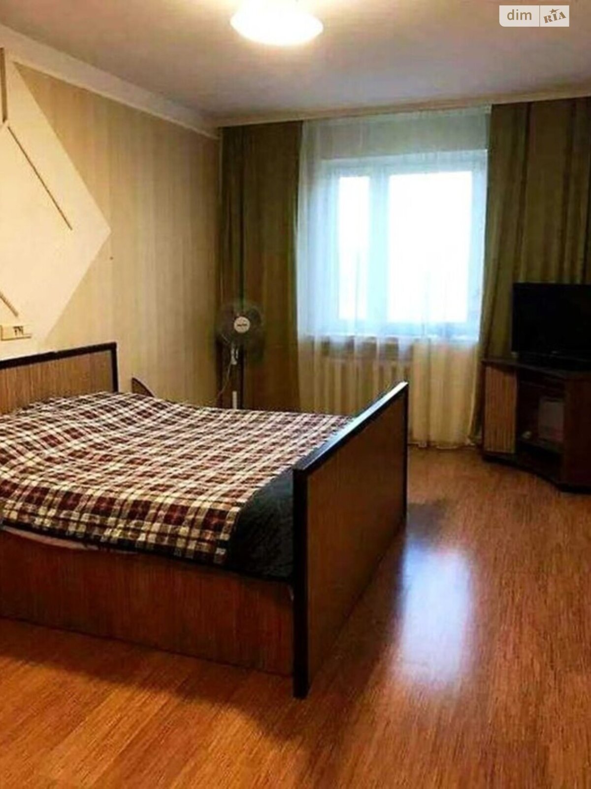 Продаж трикімнатної квартири в Києві, на просп. Василя Порика 7А, район Виноградар фото 1 Продаж трикімнатної квартири в Києві, на просп. Василя Порика 7А, район Виноградар фото 1