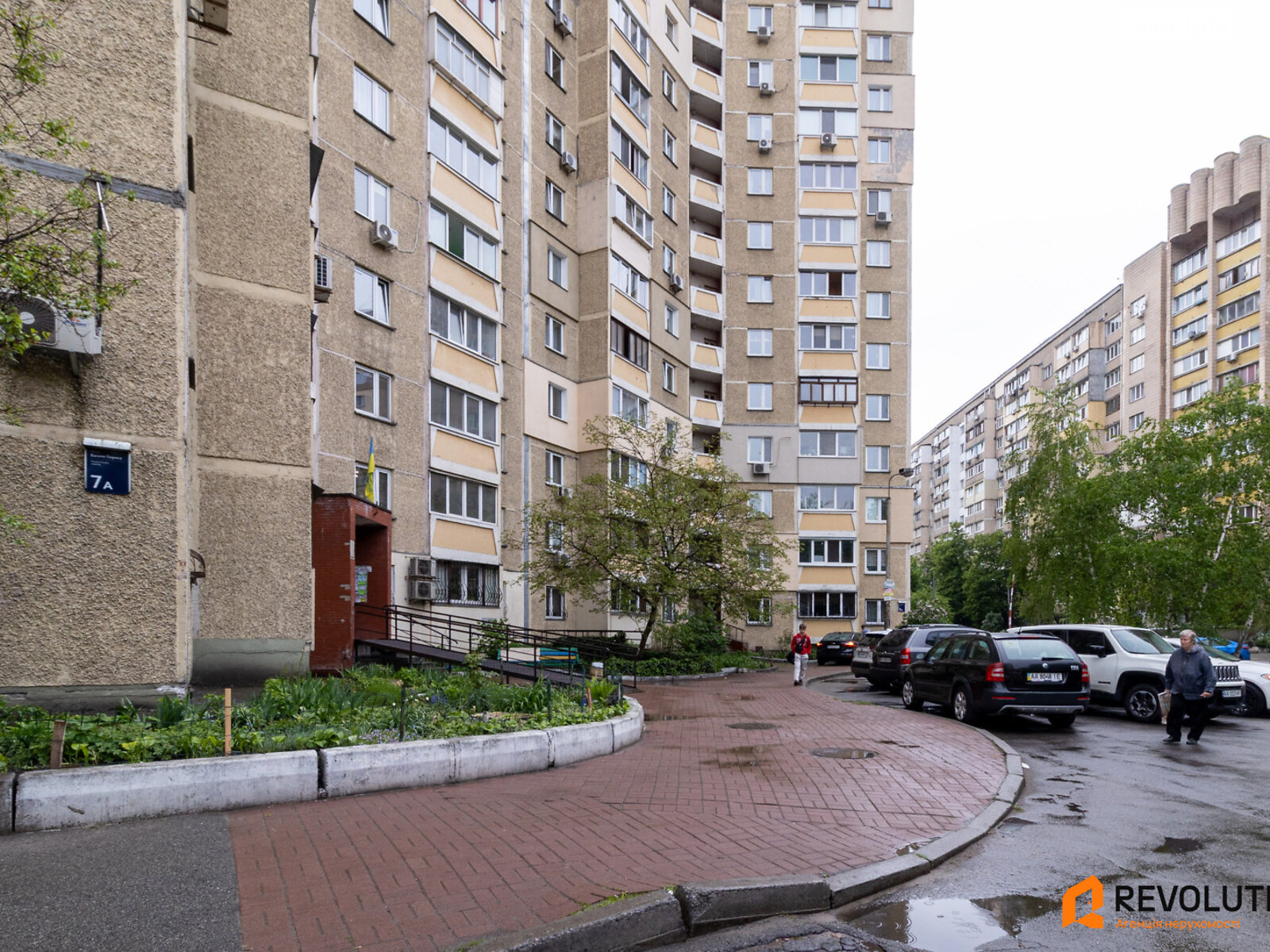 Продажа двухкомнатной квартиры в Киеве, на просп. Василия Порика 7А, район Подольский фото 1 Продажа двухкомнатной квартиры в Киеве, на просп. Василия Порика 7А, район Подольский фото 1