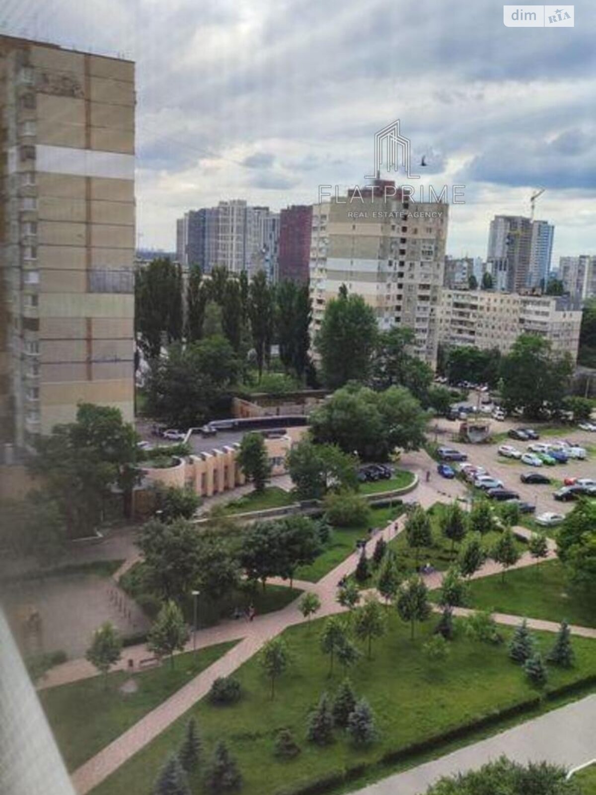 Продаж трикімнатної квартири в Києві, на просп. Василя Порика 7Б, район Виноградар фото 1 Продаж трикімнатної квартири в Києві, на просп. Василя Порика 7Б, район Виноградар фото 1