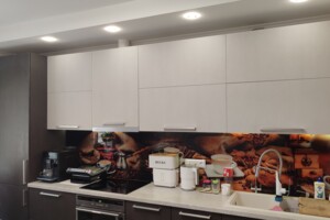 Продажа трехкомнатной квартиры в Киеве, на просп. Василия Порика 7Б, район Виноградарь фото 2 Продажа трехкомнатной квартиры в Киеве, на просп. Василия Порика 7Б, район Виноградарь фото 2